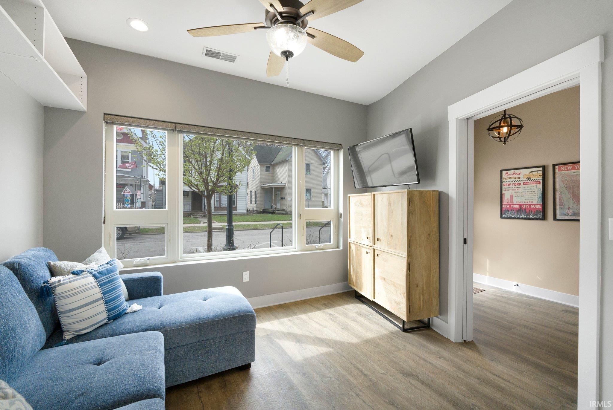 Photo 29 of 410 W Brackenridge Street