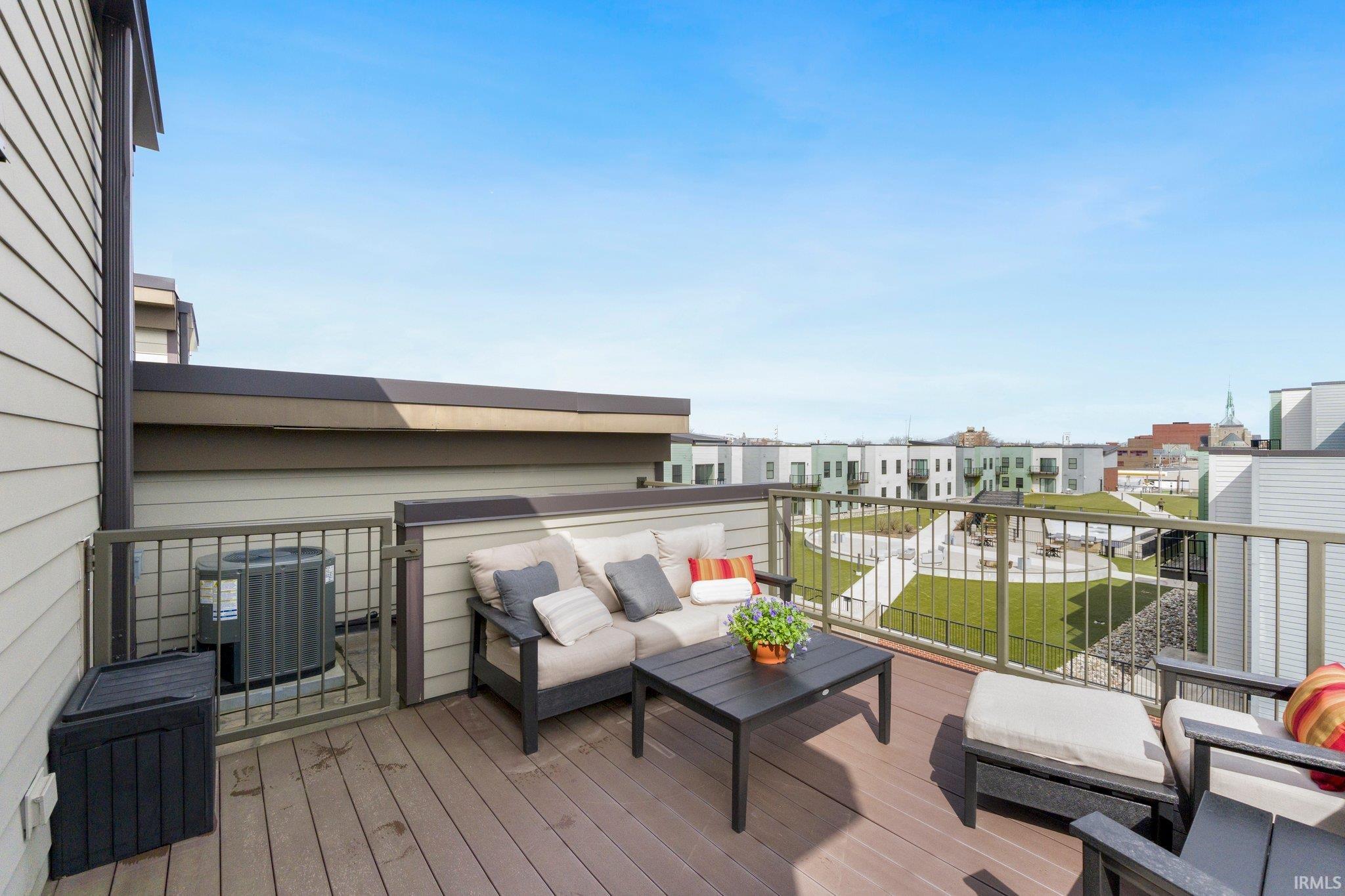 Photo 31 of 410 W Brackenridge Street