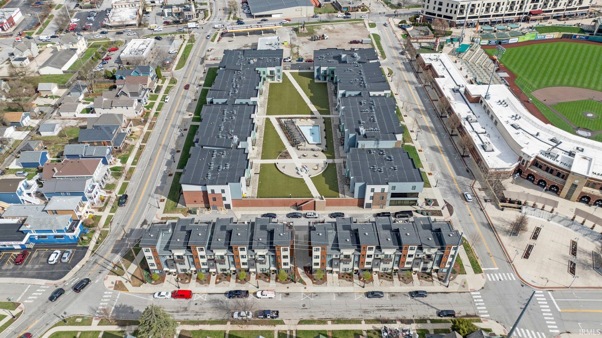 Photo 35 of 410 W Brackenridge Street