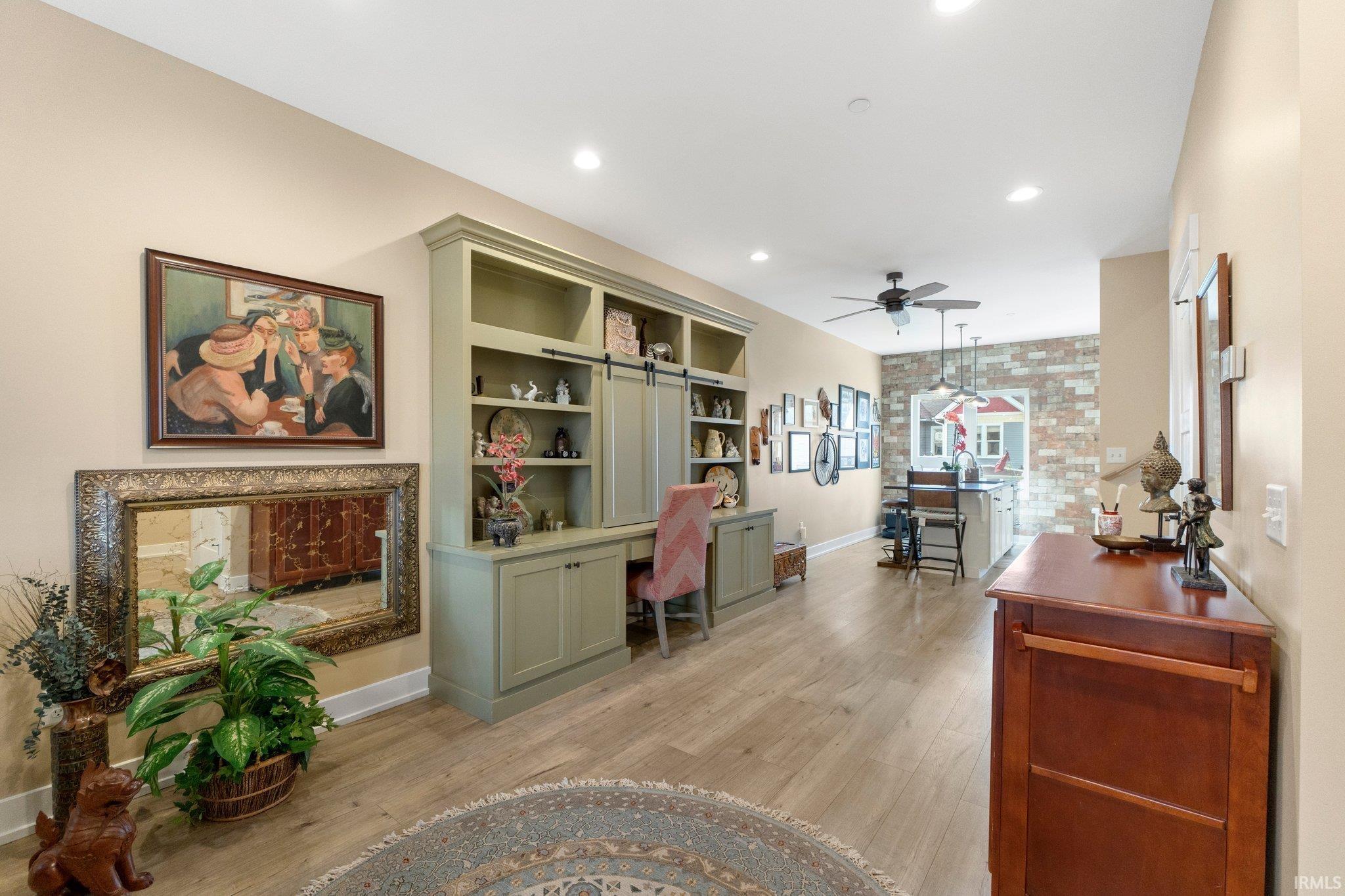 Photo 8 of 410 W Brackenridge Street