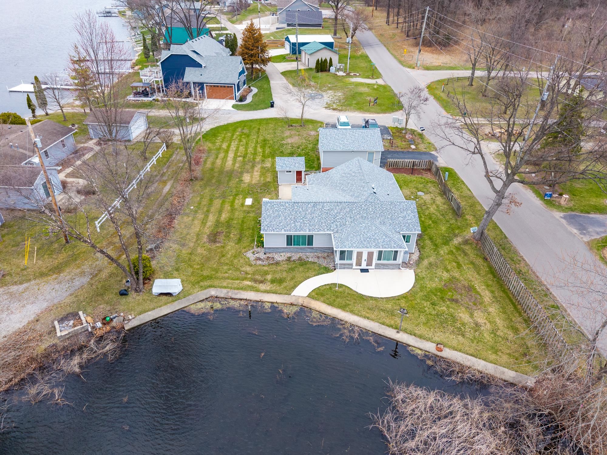 Photo 3 of 2255 N 400 W Crooked Lake