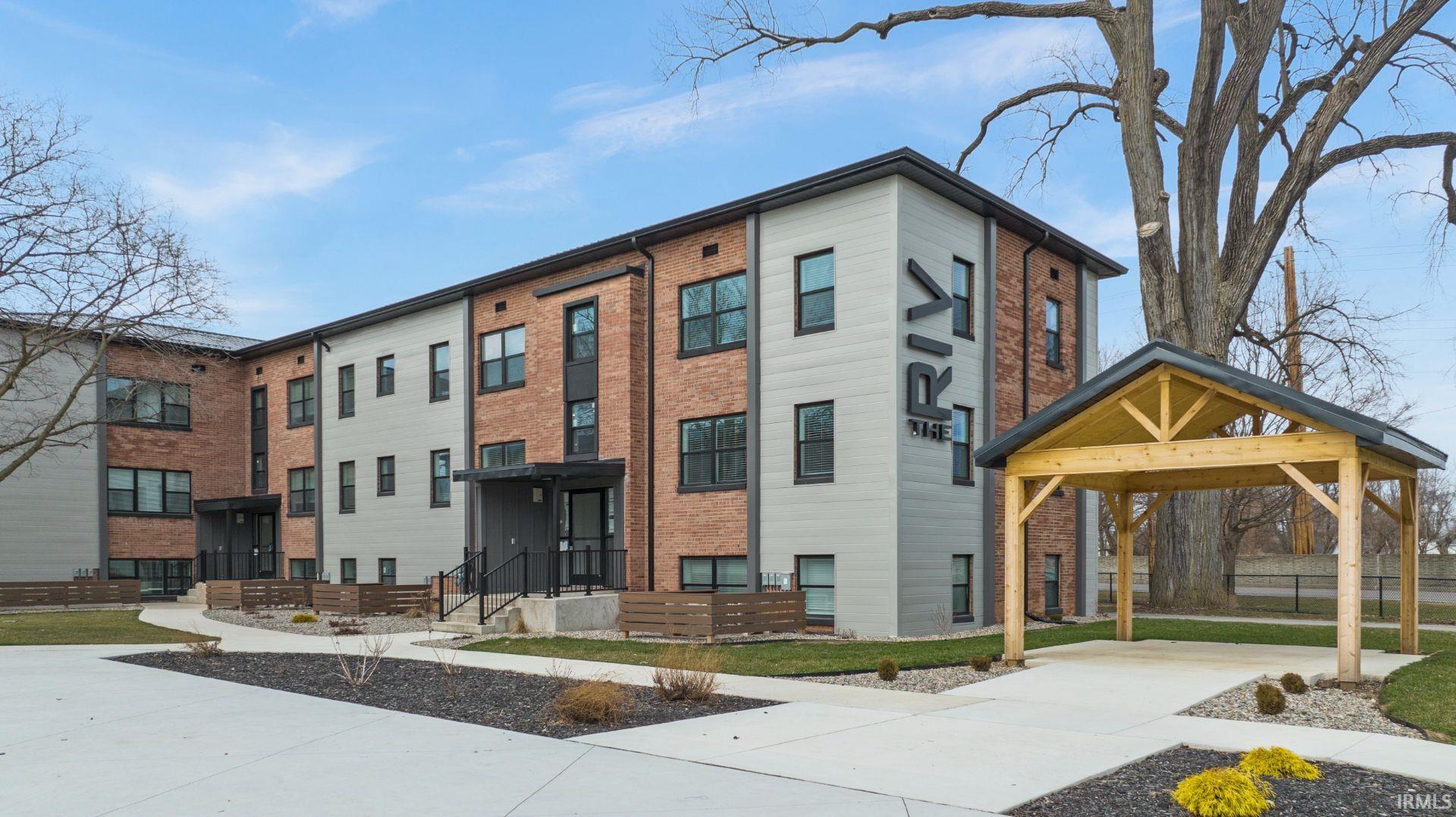 Photo 4 of 1823 Griswold Drive