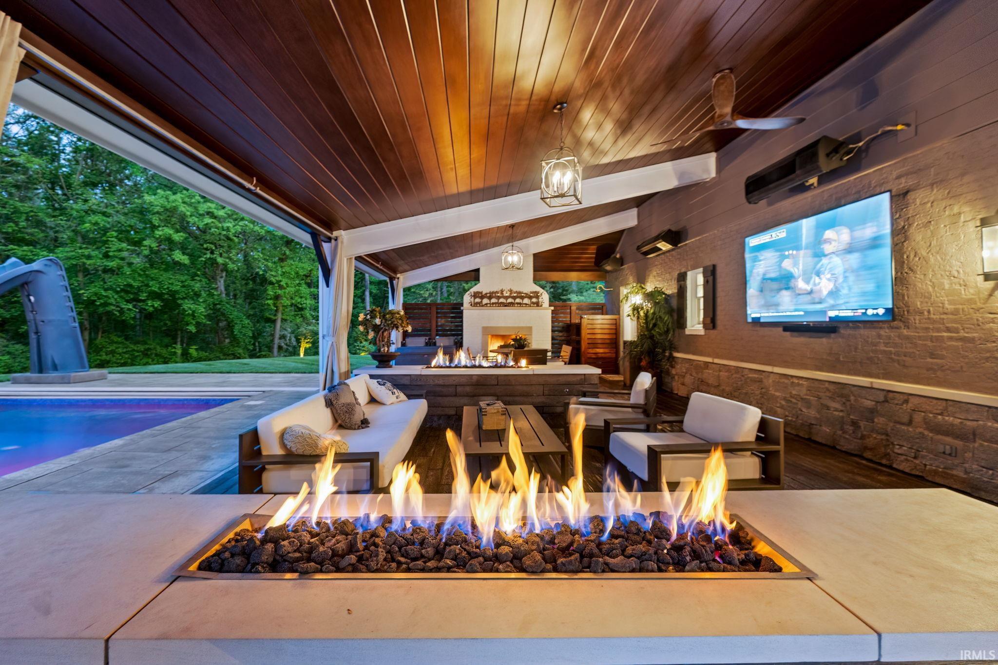 Photo 6 of 4501 Taylor Street