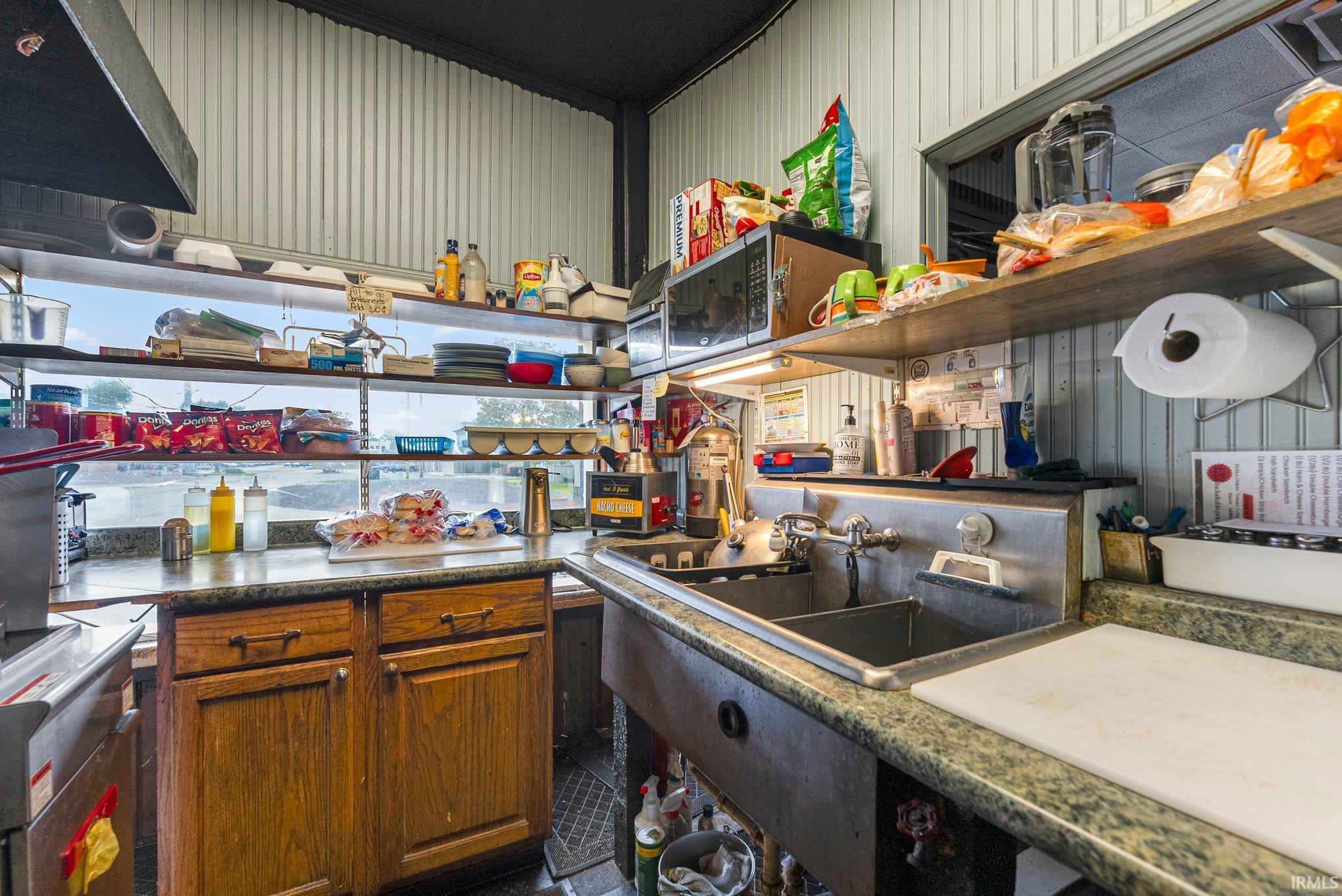 Photo 22 of 118 N Peters Street