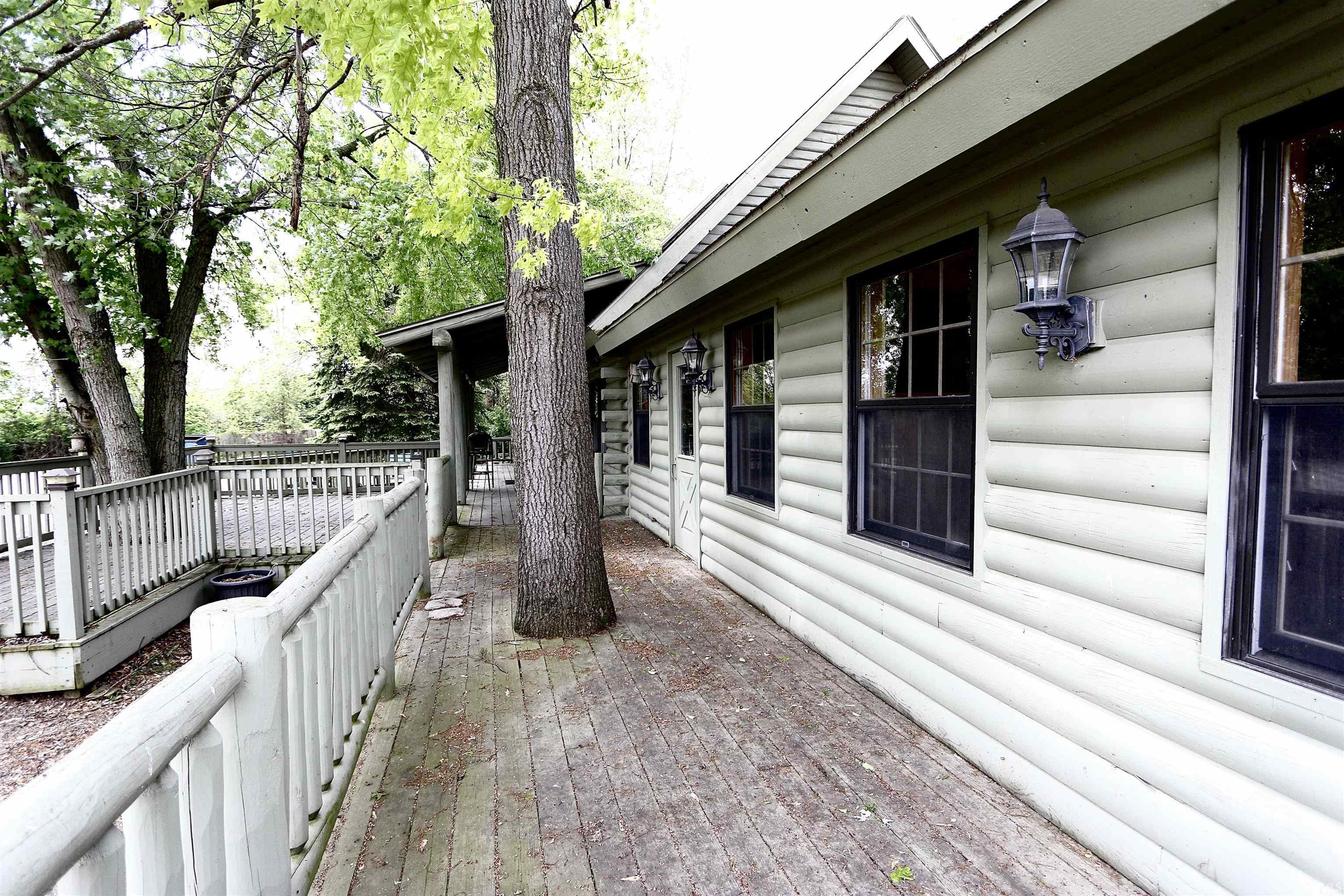 Photo 3 of 215 E State Road 120 Road