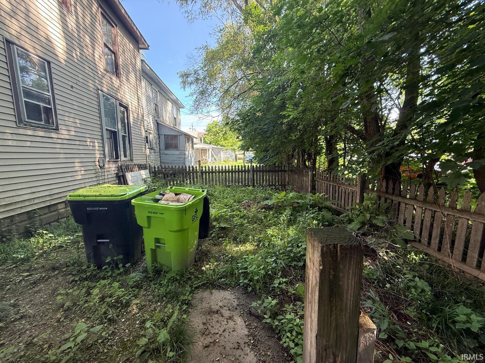 Photo 4 of 521 First Street