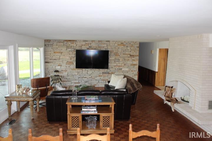 Photo 4 of 5933 Hoagland Road