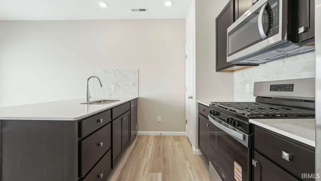 Photo 9 of 1217 Catesby Court