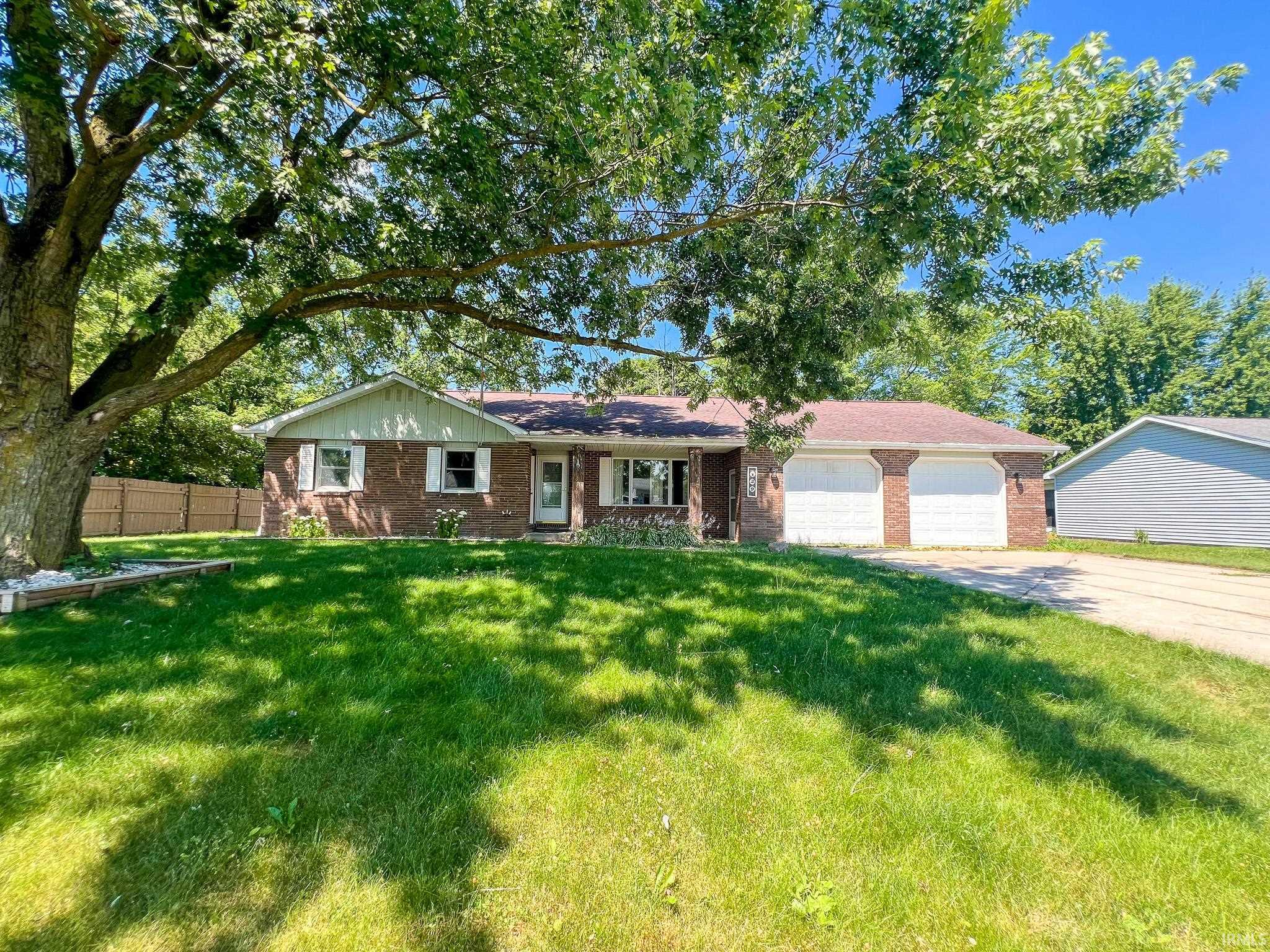 Photo 0 of 429 Jay Street