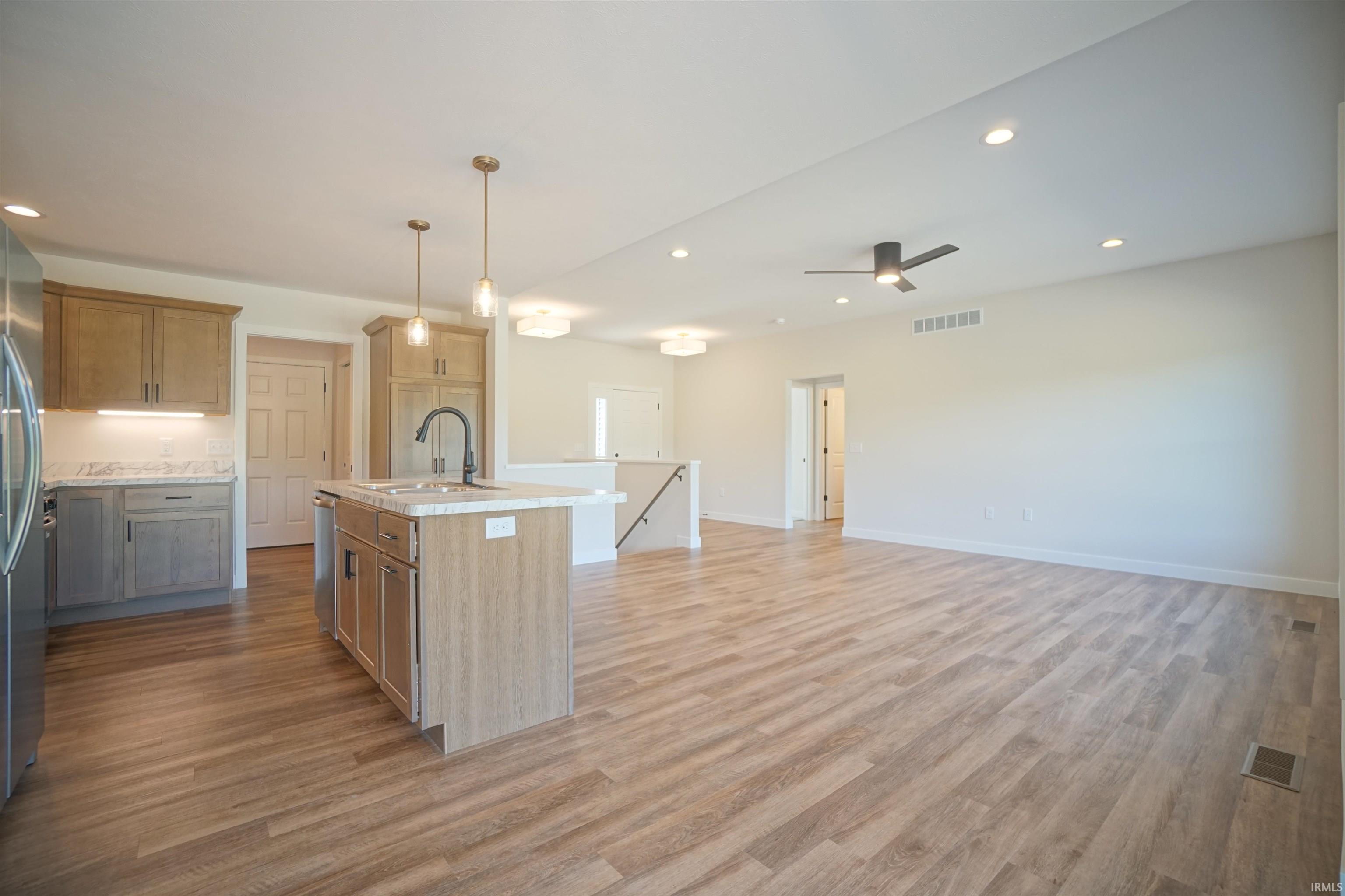 Photo 2 of 540 N Eastfield Circle