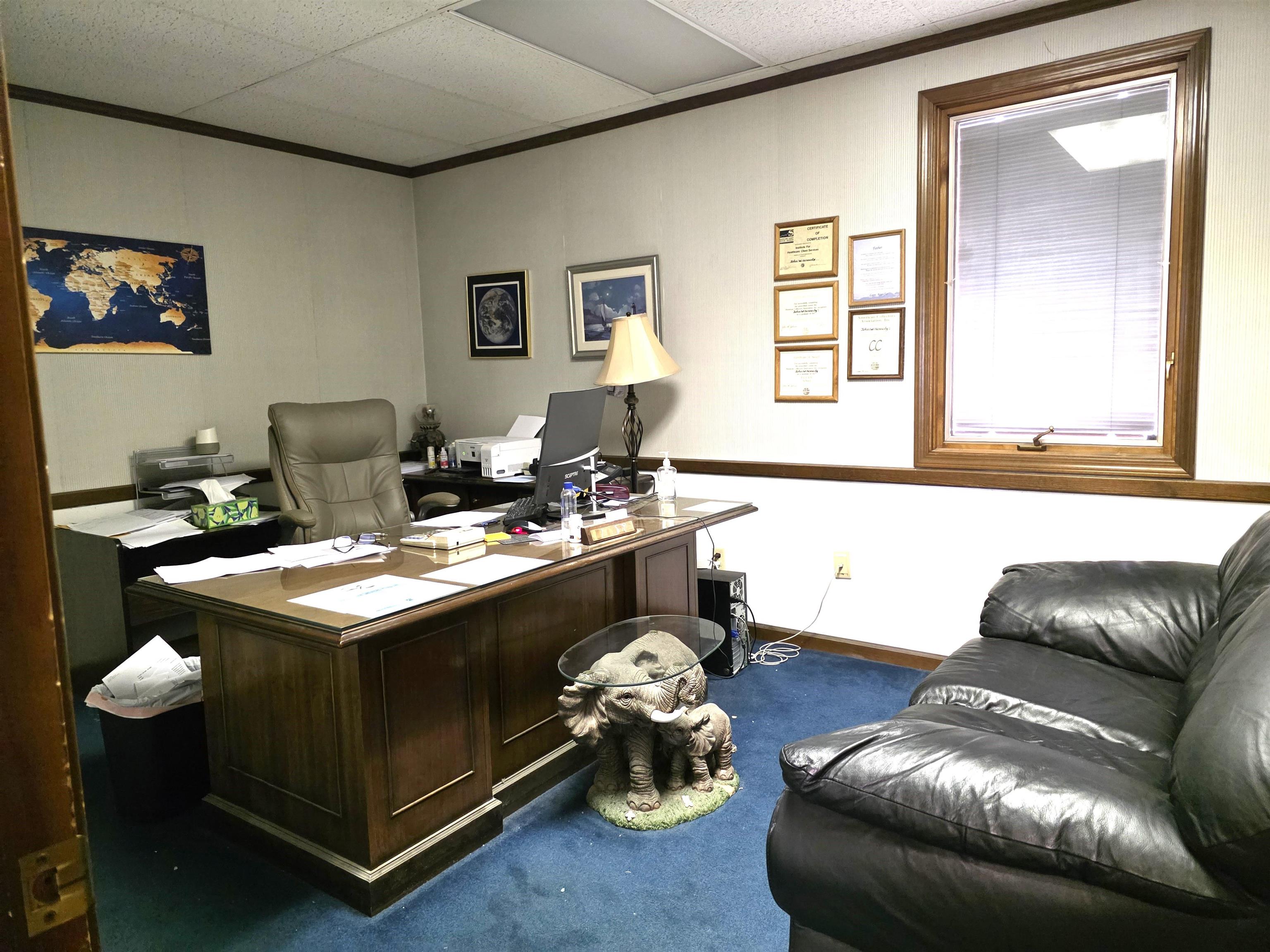 Photo 10 of 7319 W Jefferson Boulevard