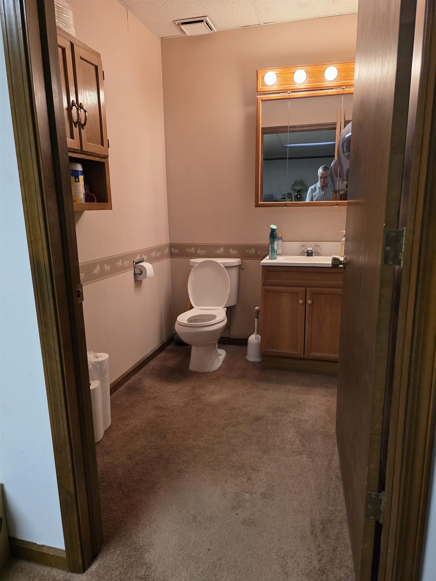 Photo 12 of 7319 W Jefferson Boulevard