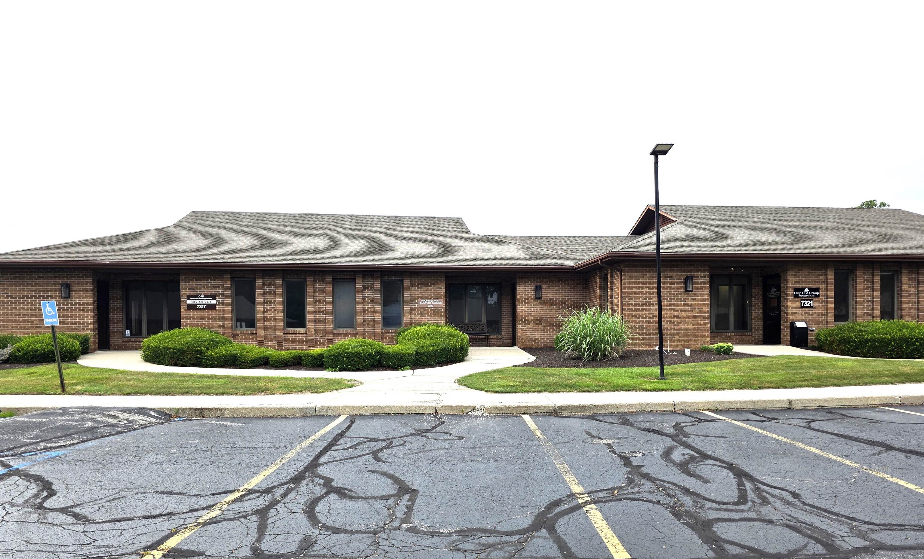 Photo 2 of 7319 W Jefferson Boulevard