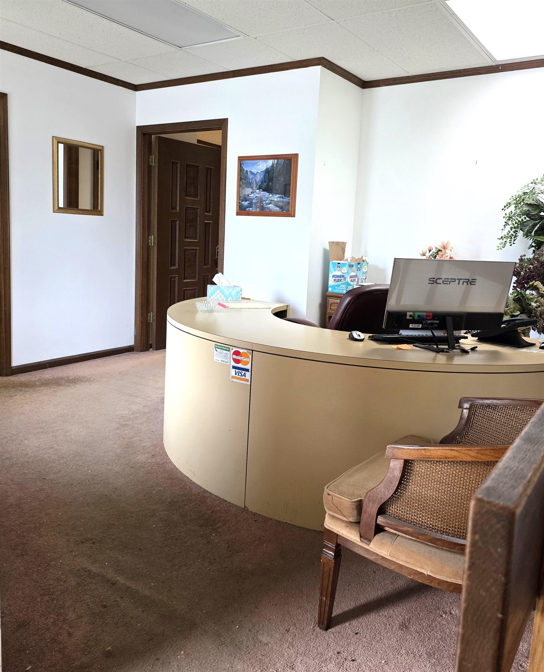 Photo 3 of 7319 W Jefferson Boulevard