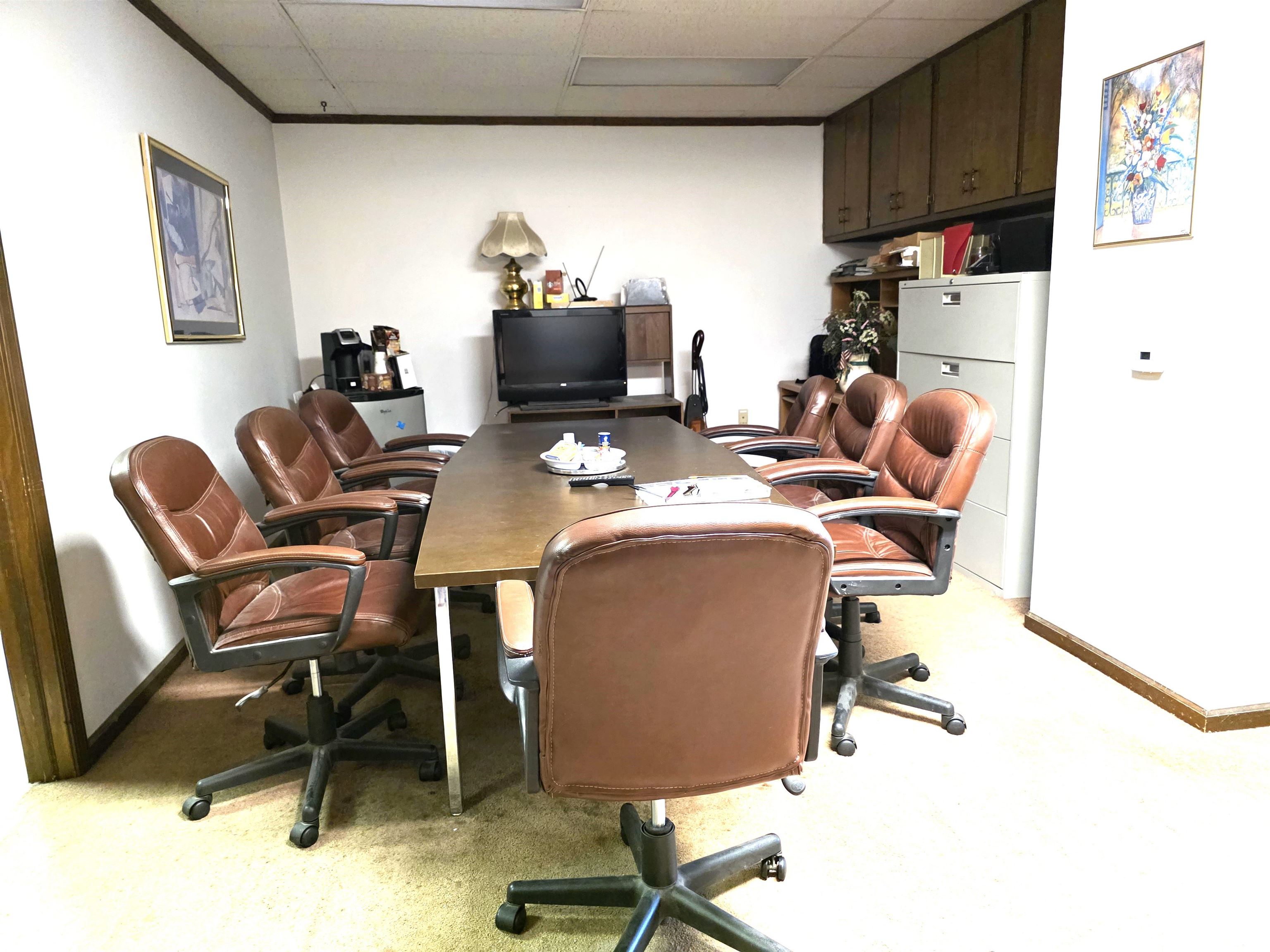 Photo 8 of 7319 W Jefferson Boulevard