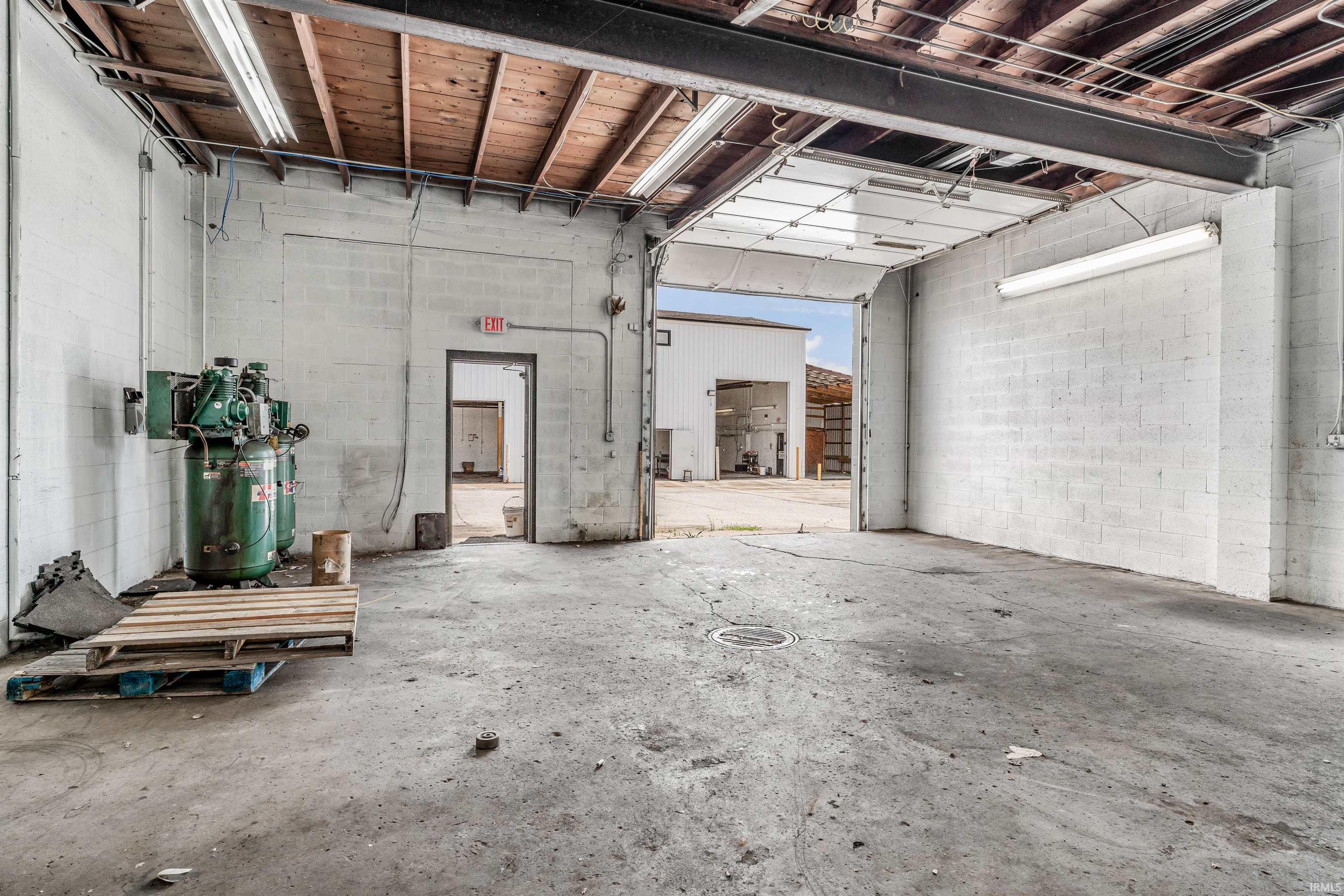 Photo 31 of 1712 South Wayne Avenue