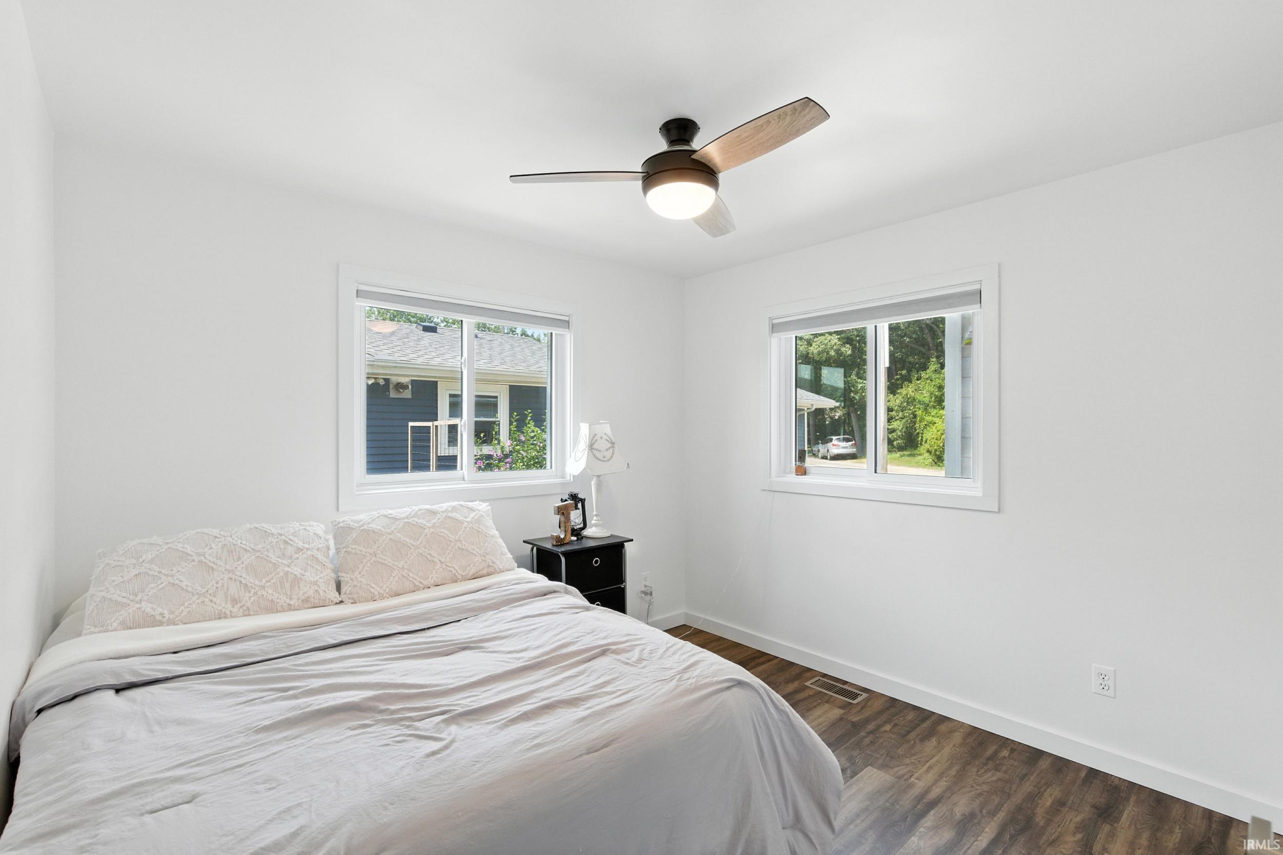 Photo 12 of 15 Ems B40d Lane