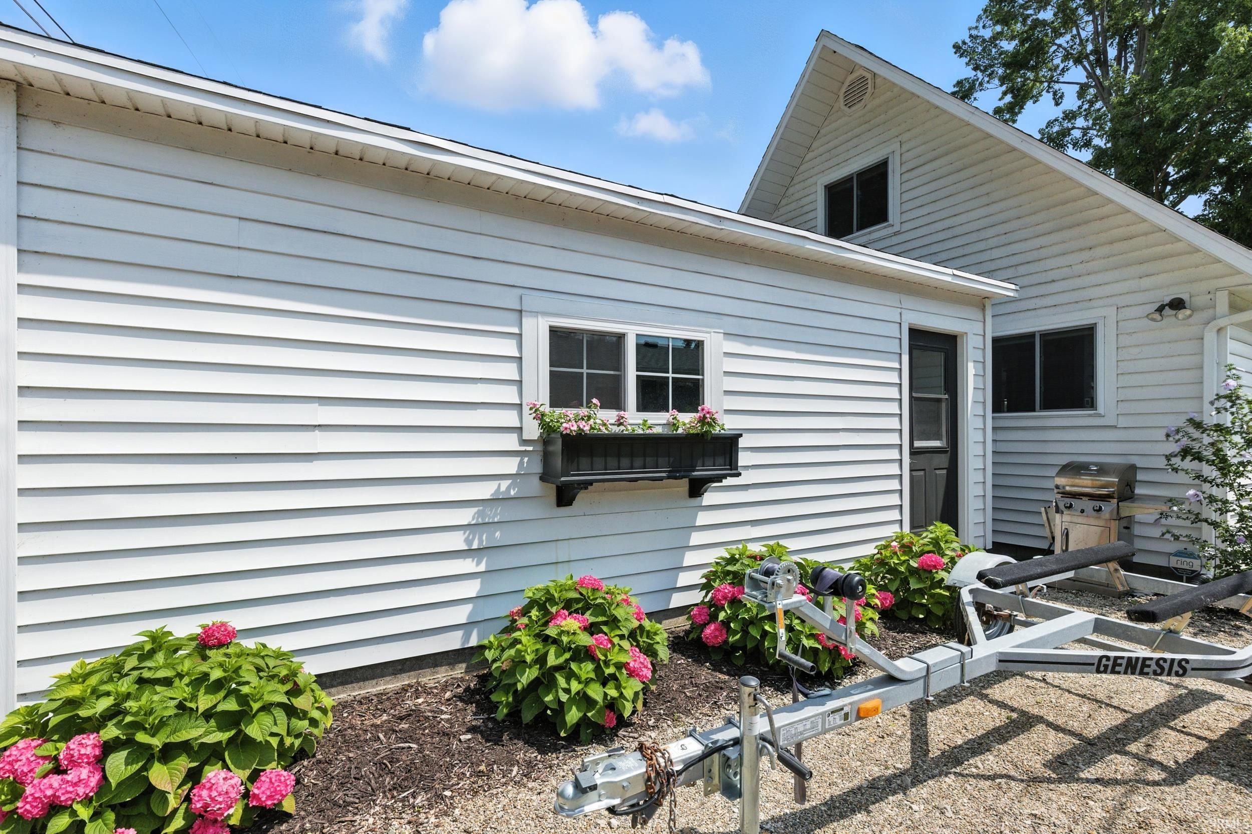 Photo 14 of 15 Ems B40d Lane