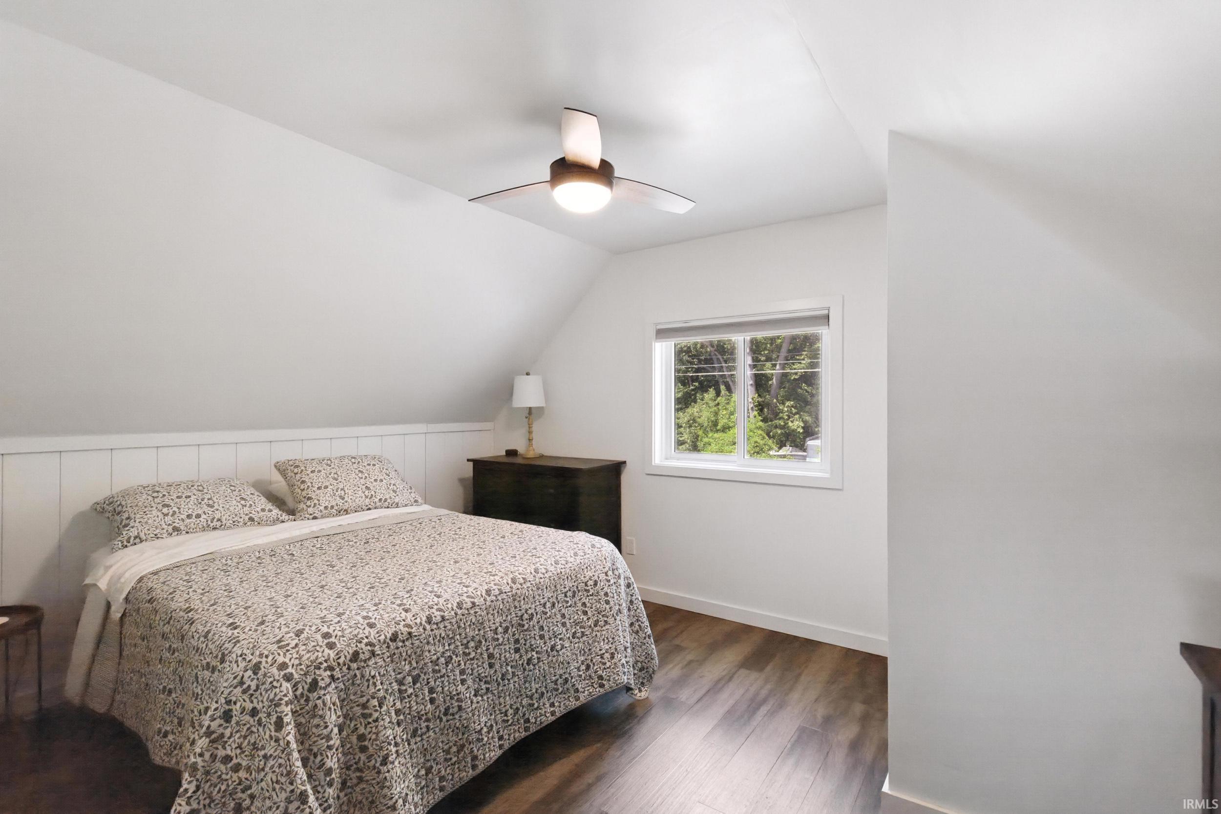 Photo 7 of 15 Ems B40d Lane