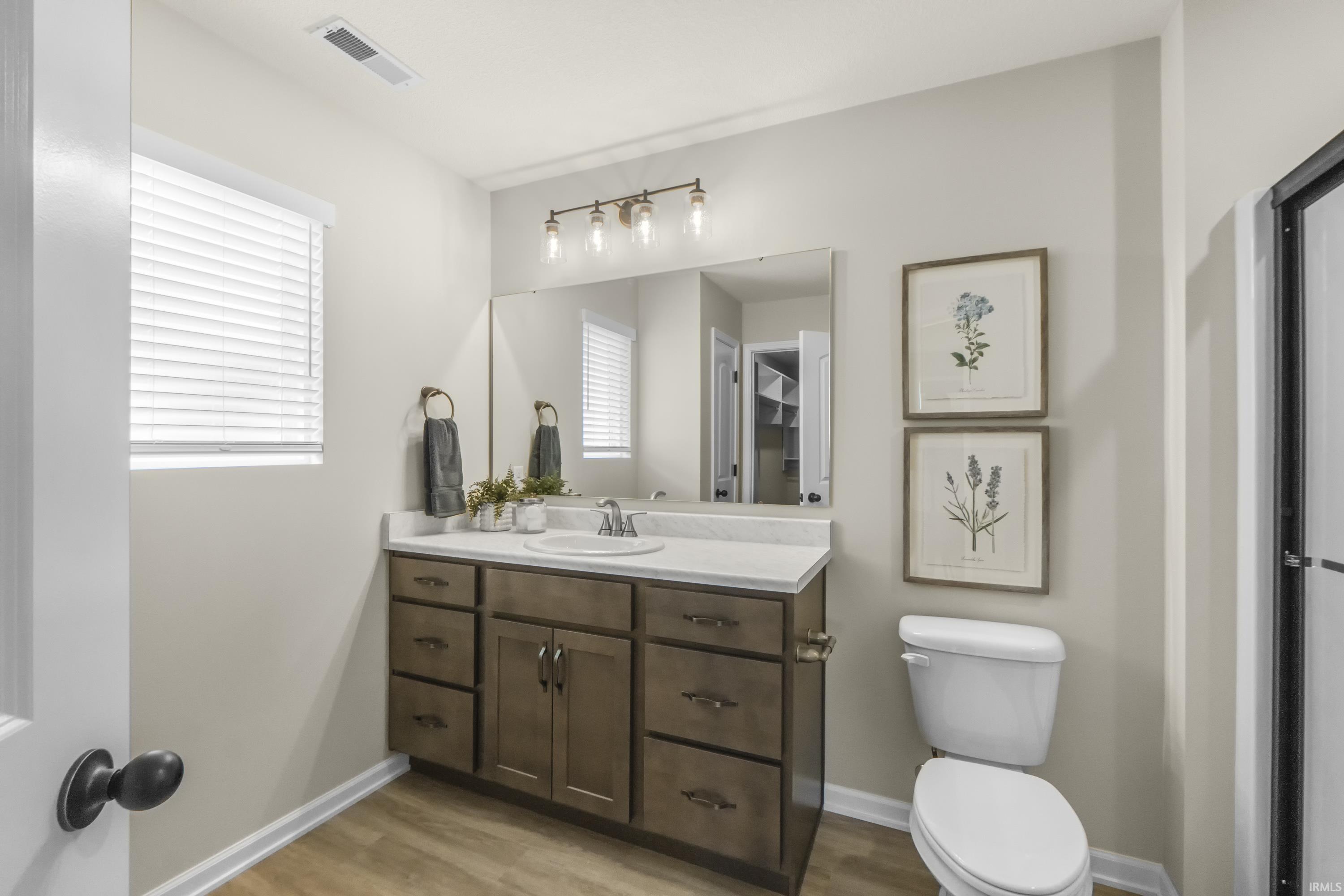 Photo 12 of 12624 Memory Lane