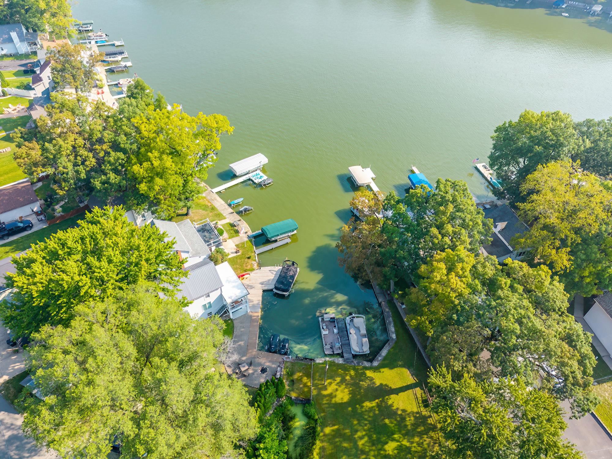 Photo 2 of 623 lions Drive