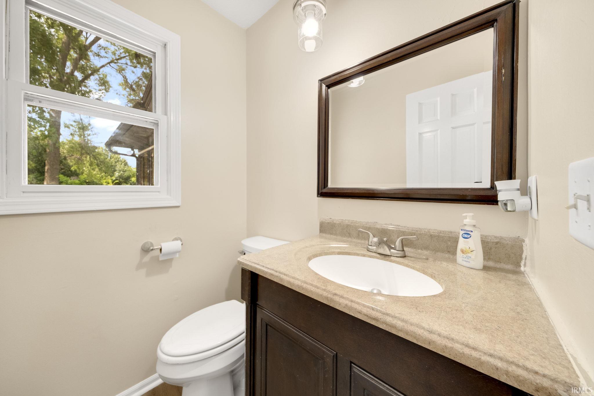 Photo 13 of 6427 Londonderry Lane