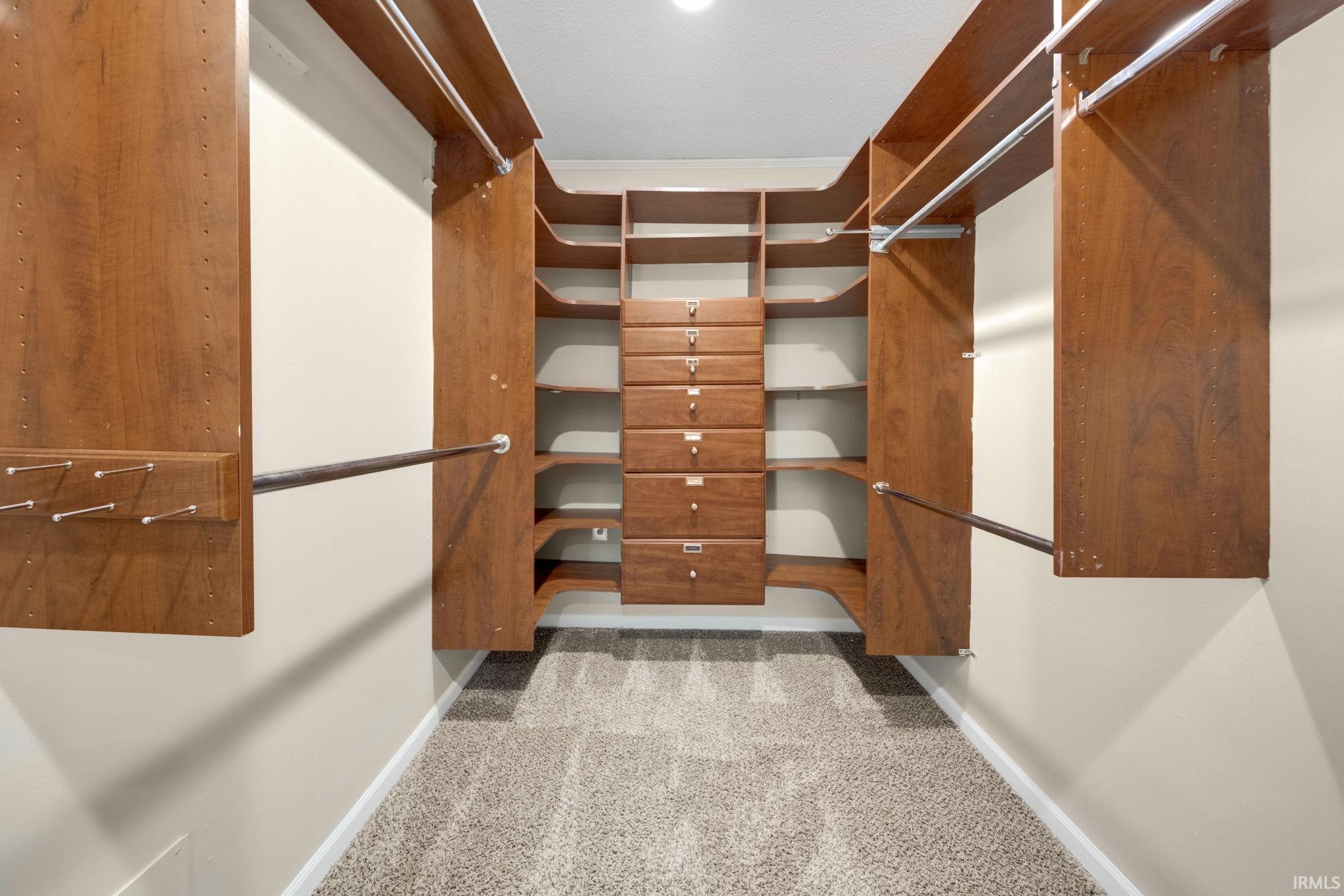 Photo 17 of 6427 Londonderry Lane