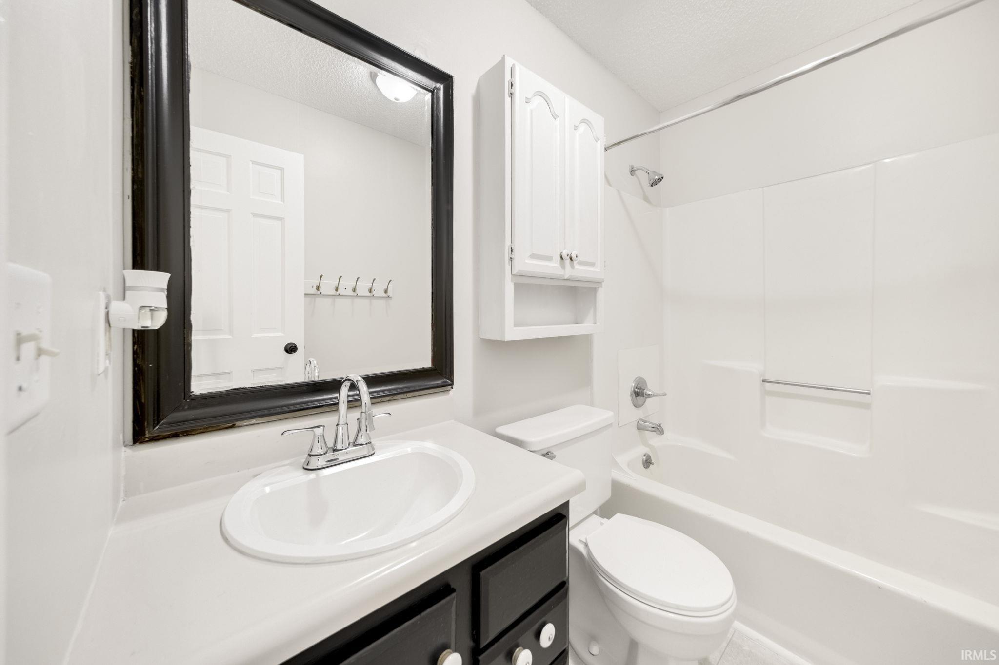 Photo 21 of 6427 Londonderry Lane