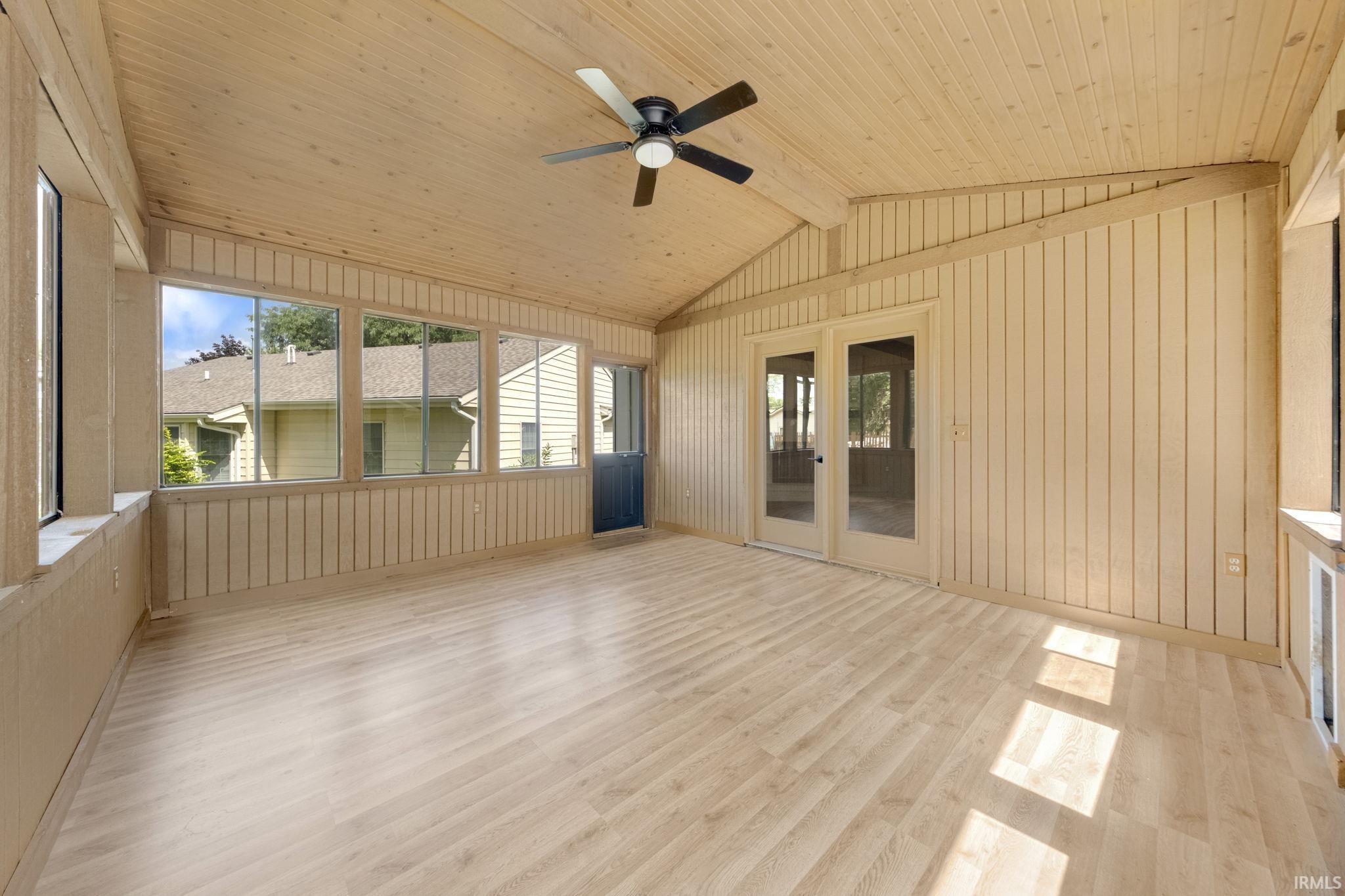 Photo 28 of 6427 Londonderry Lane