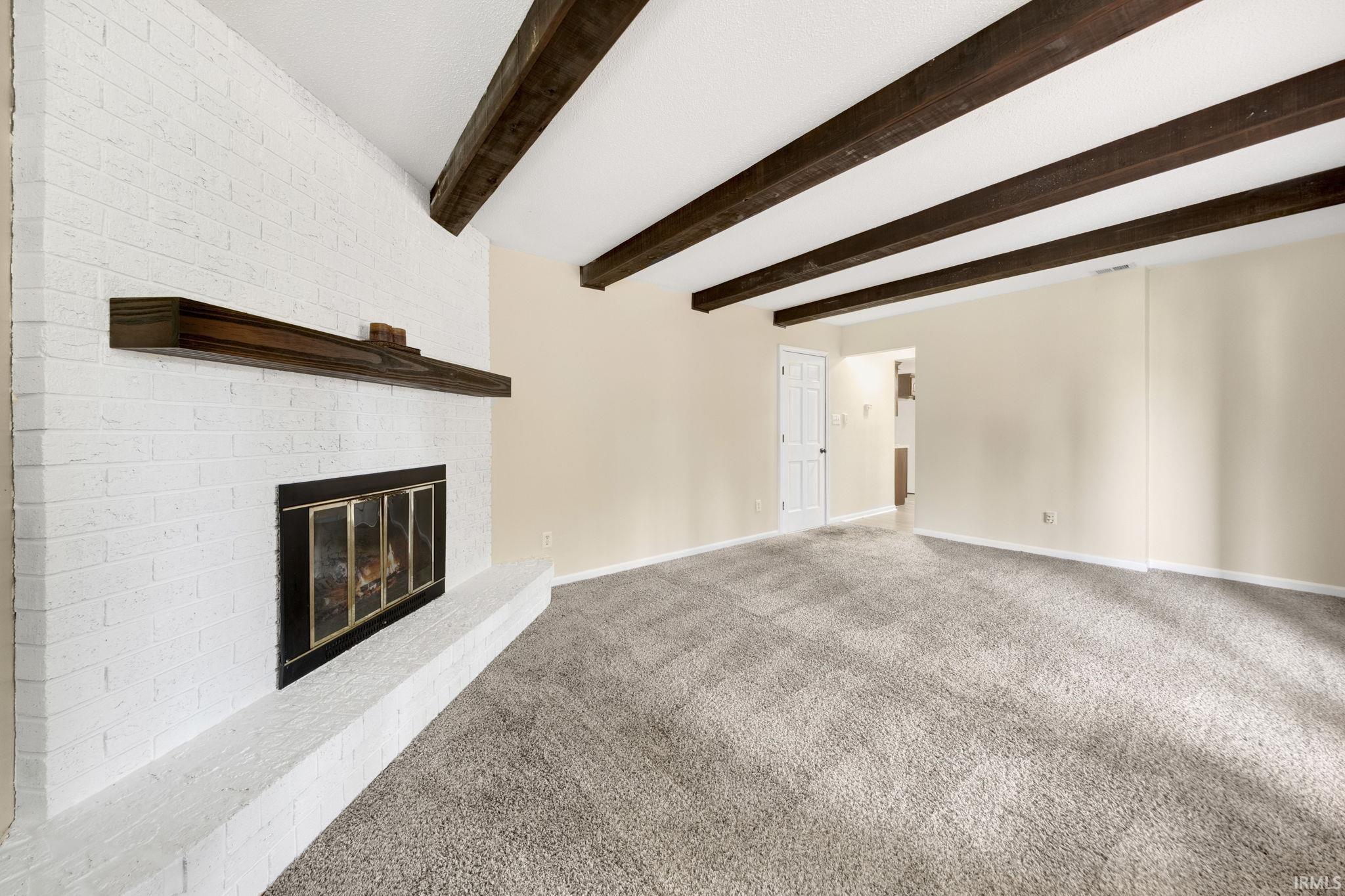 Photo 3 of 6427 Londonderry Lane