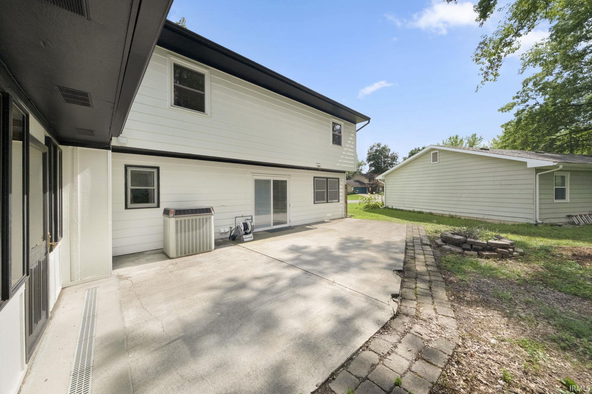 Photo 30 of 6427 Londonderry Lane