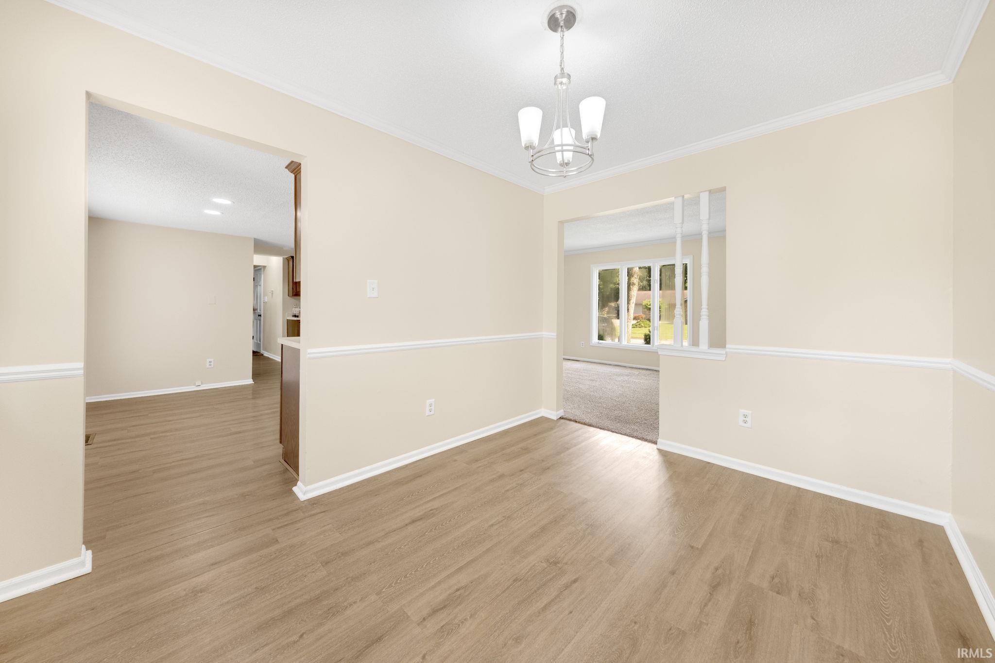 Photo 7 of 6427 Londonderry Lane