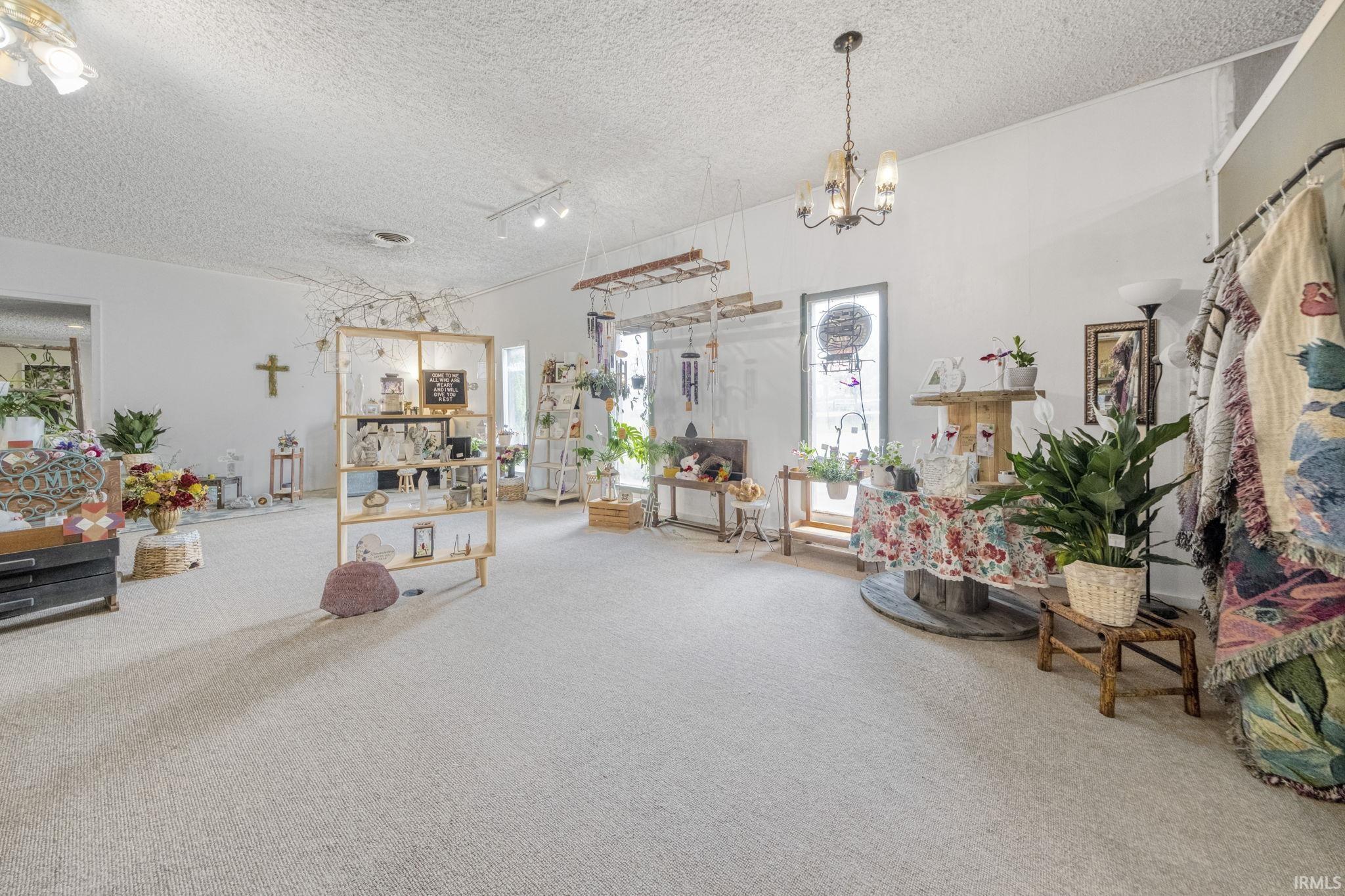 Photo 13 of 550 W Old Trail Road