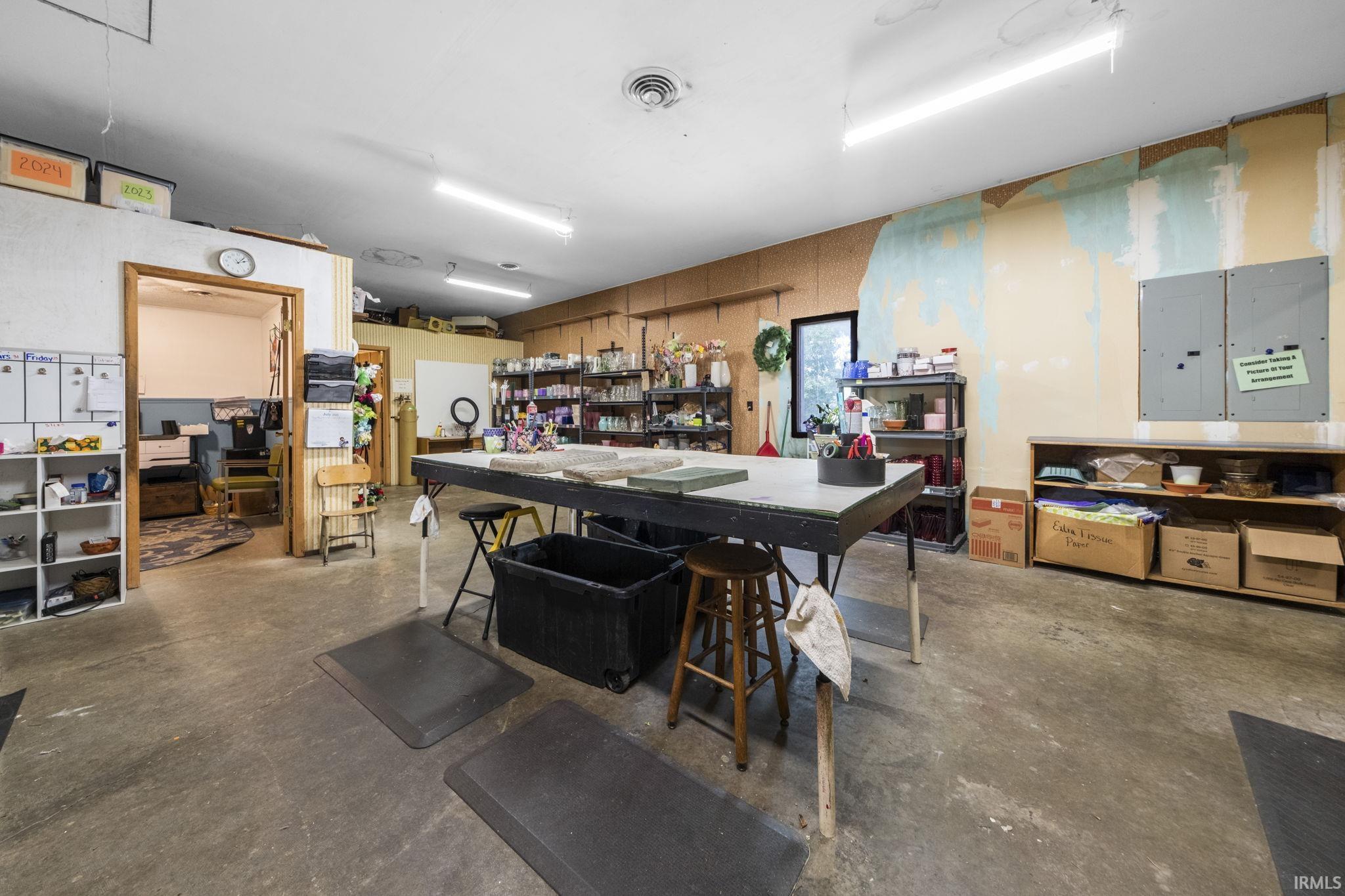 Photo 29 of 550 W Old Trail Road