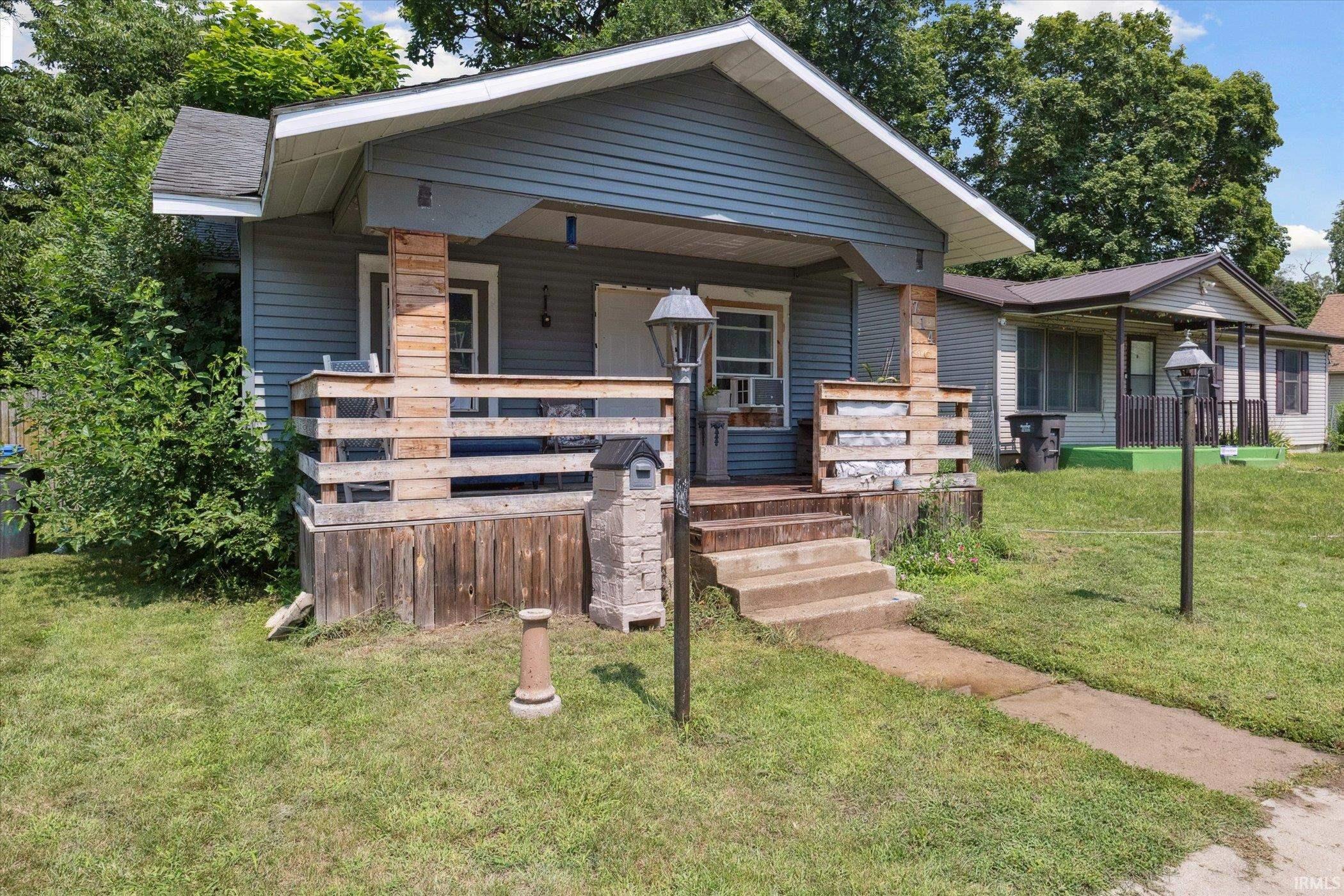 Photo 1 of 714 W blaine Avenue