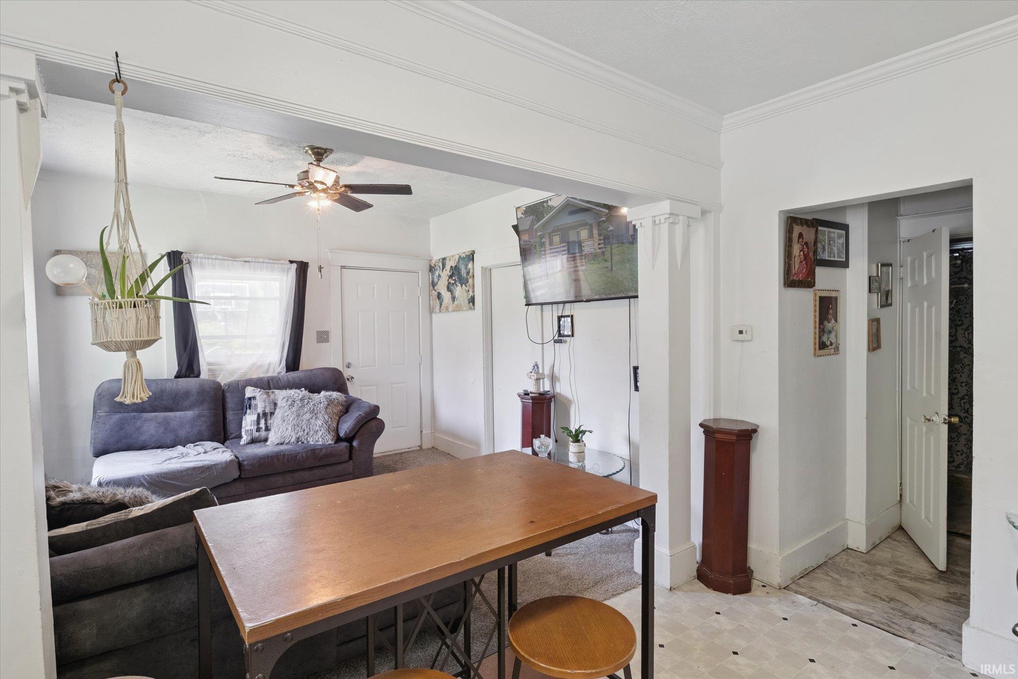 Photo 10 of 714 W blaine Avenue