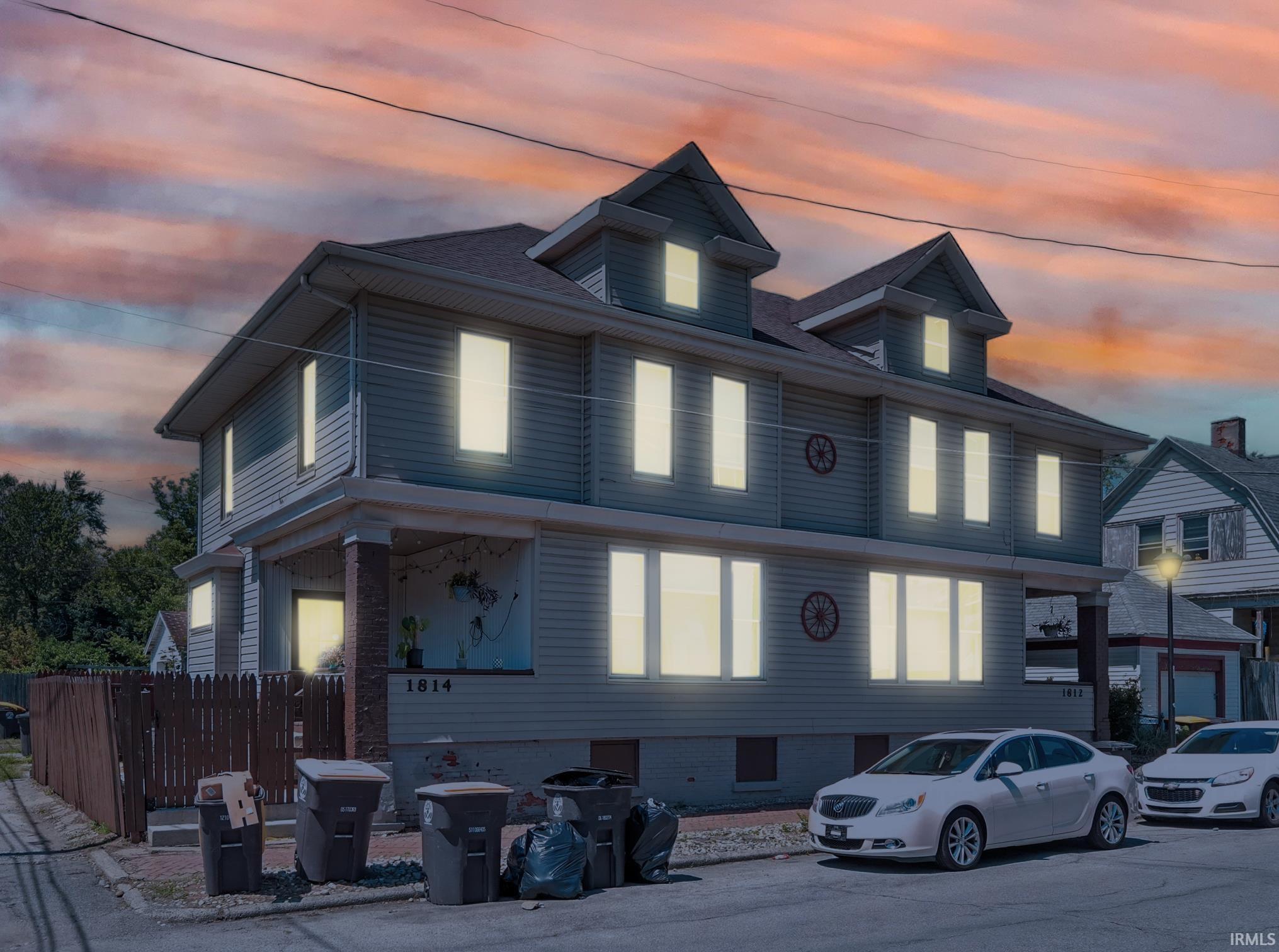 Photo 0 of 1814 College Street