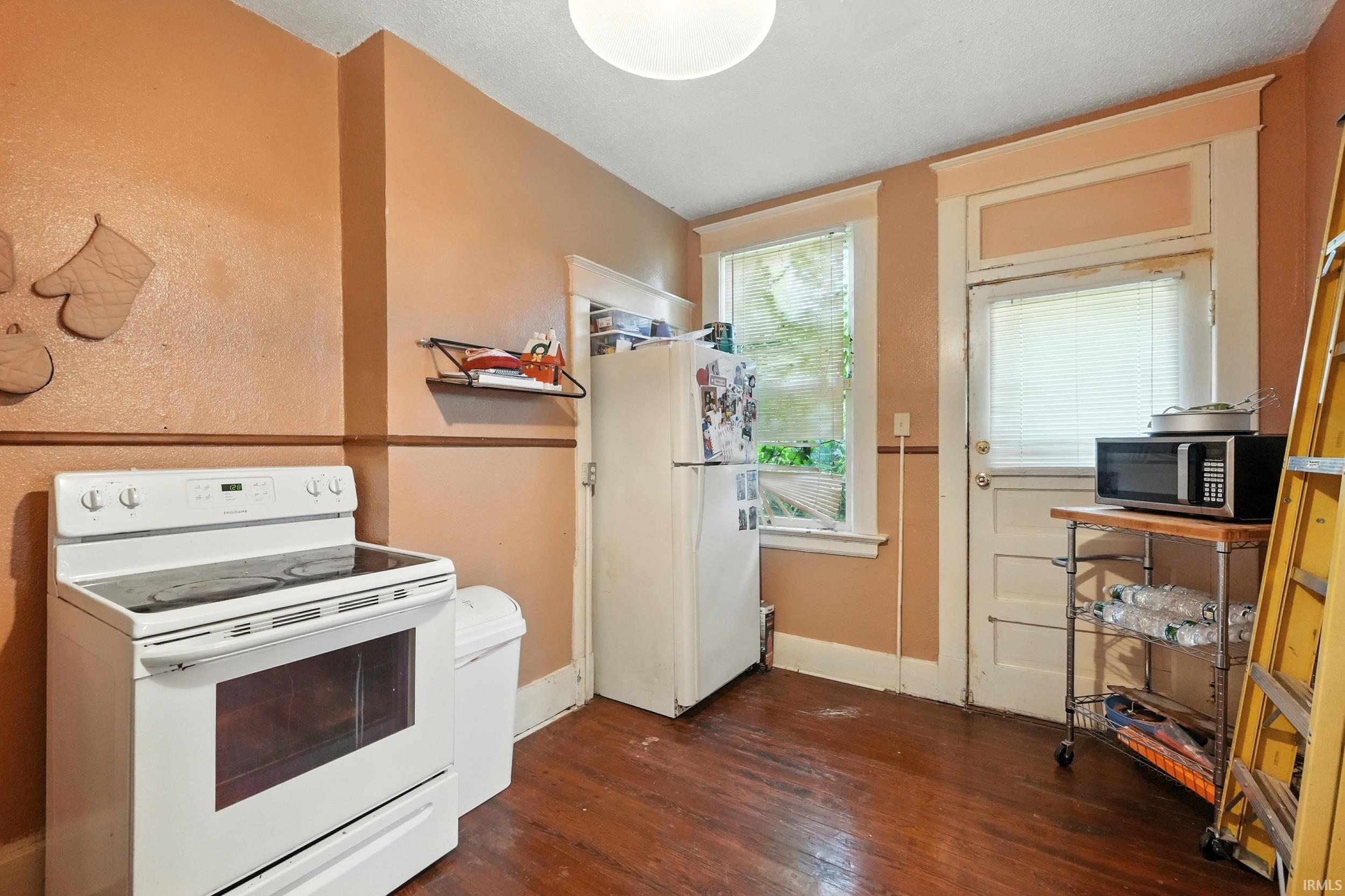 Photo 13 of 1814 College Street