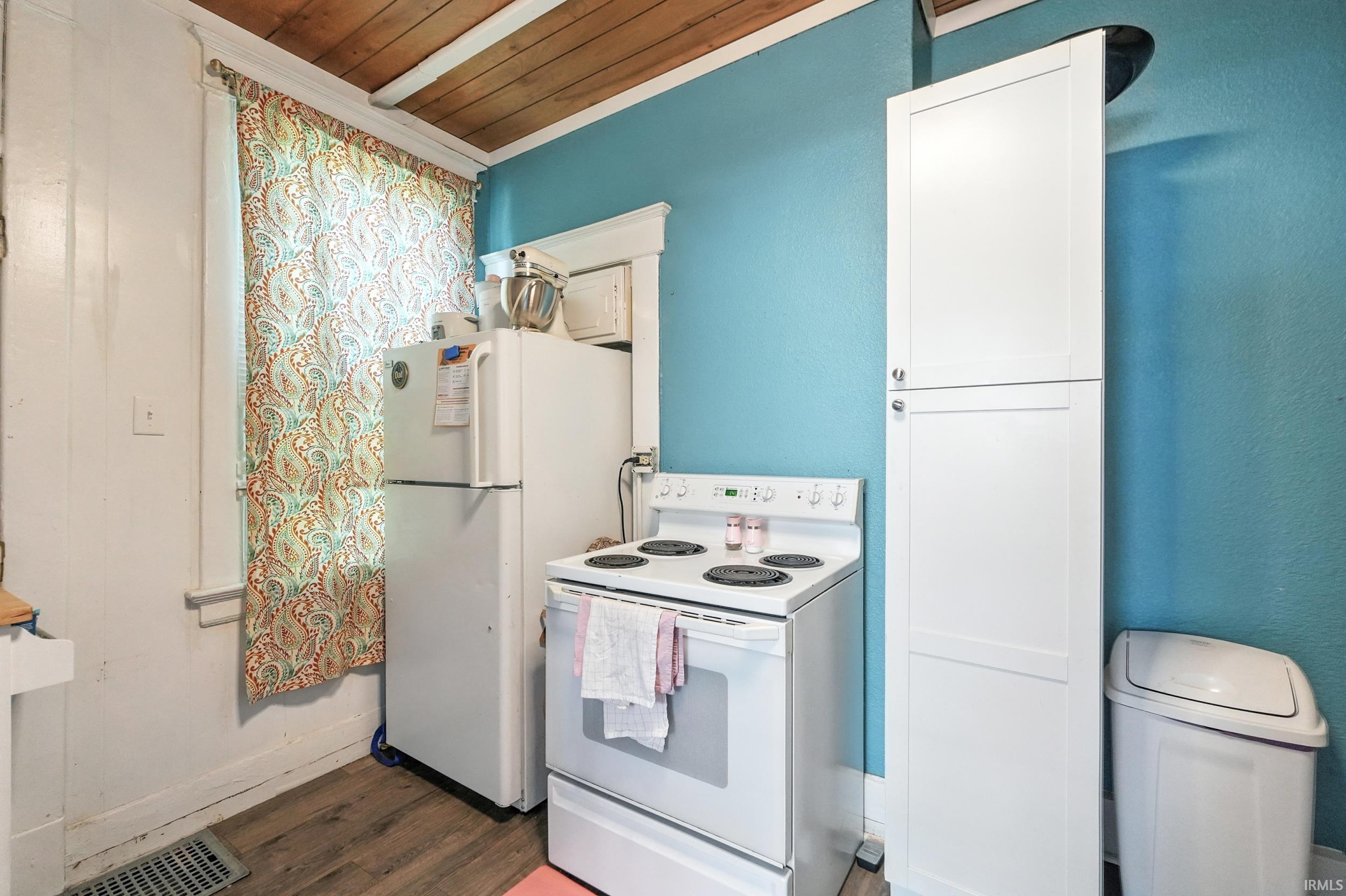 Photo 28 of 1814 College Street