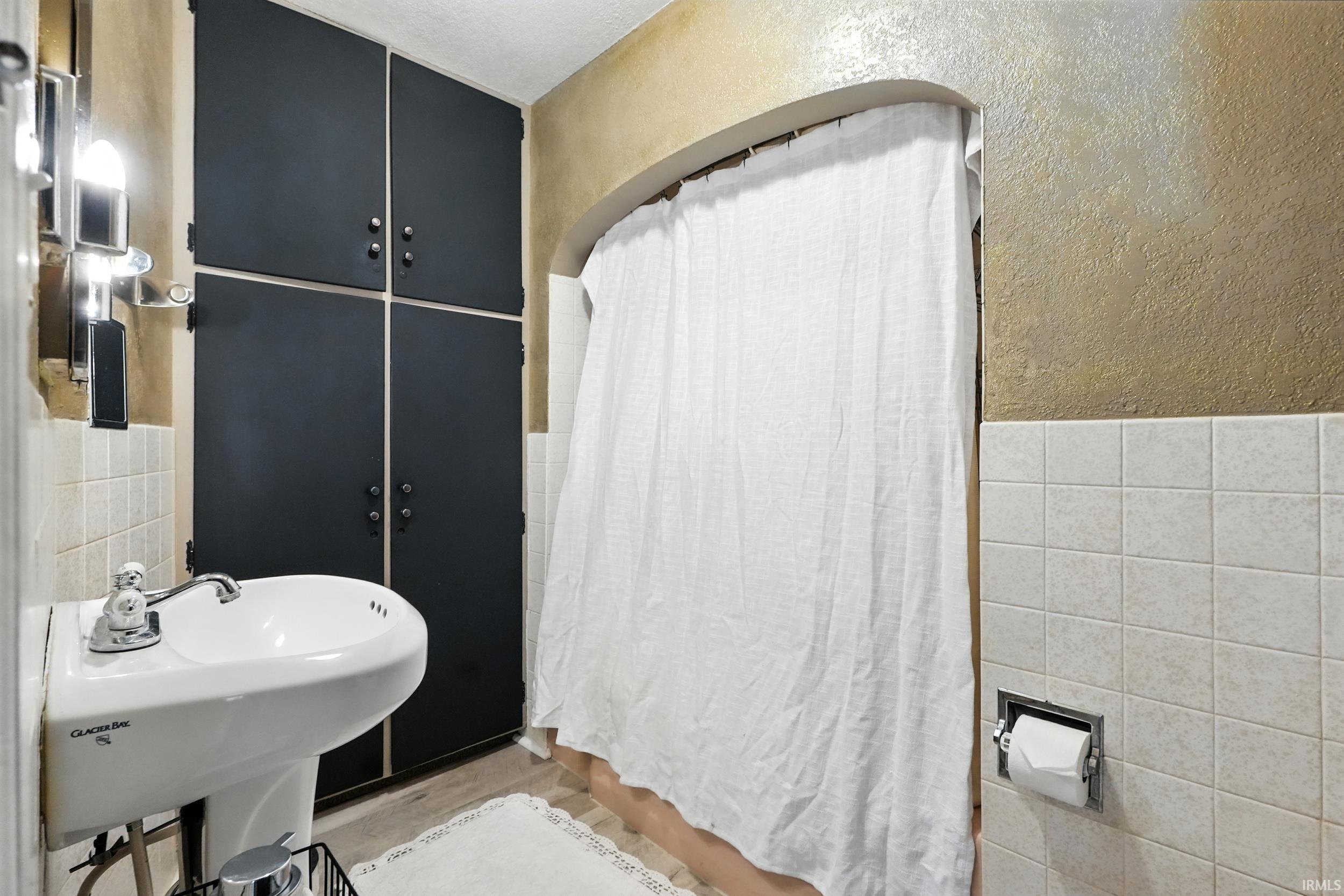 Photo 16 of 126 N Main Street