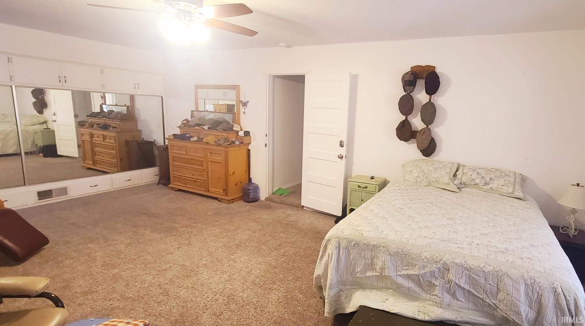 Photo 4 of 111 E Rush Street