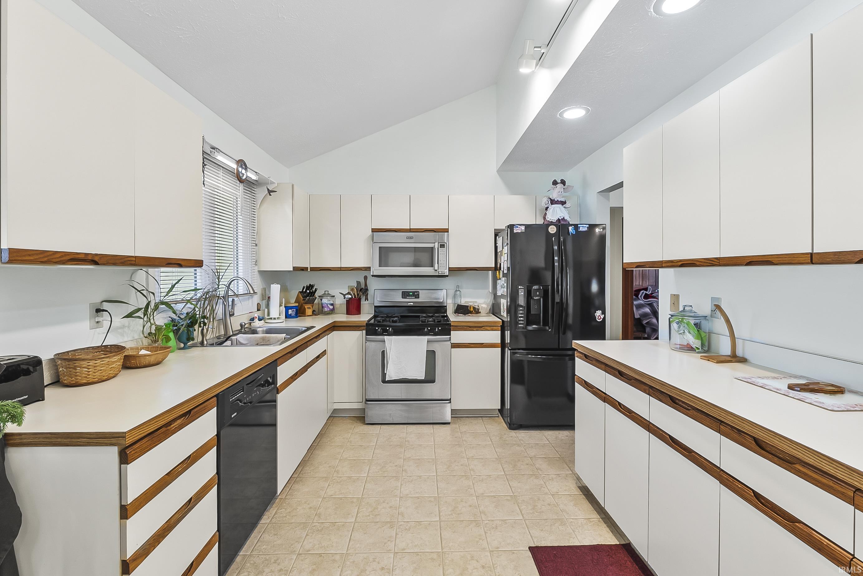 Photo 10 of 710 E Boydston Mill Drive