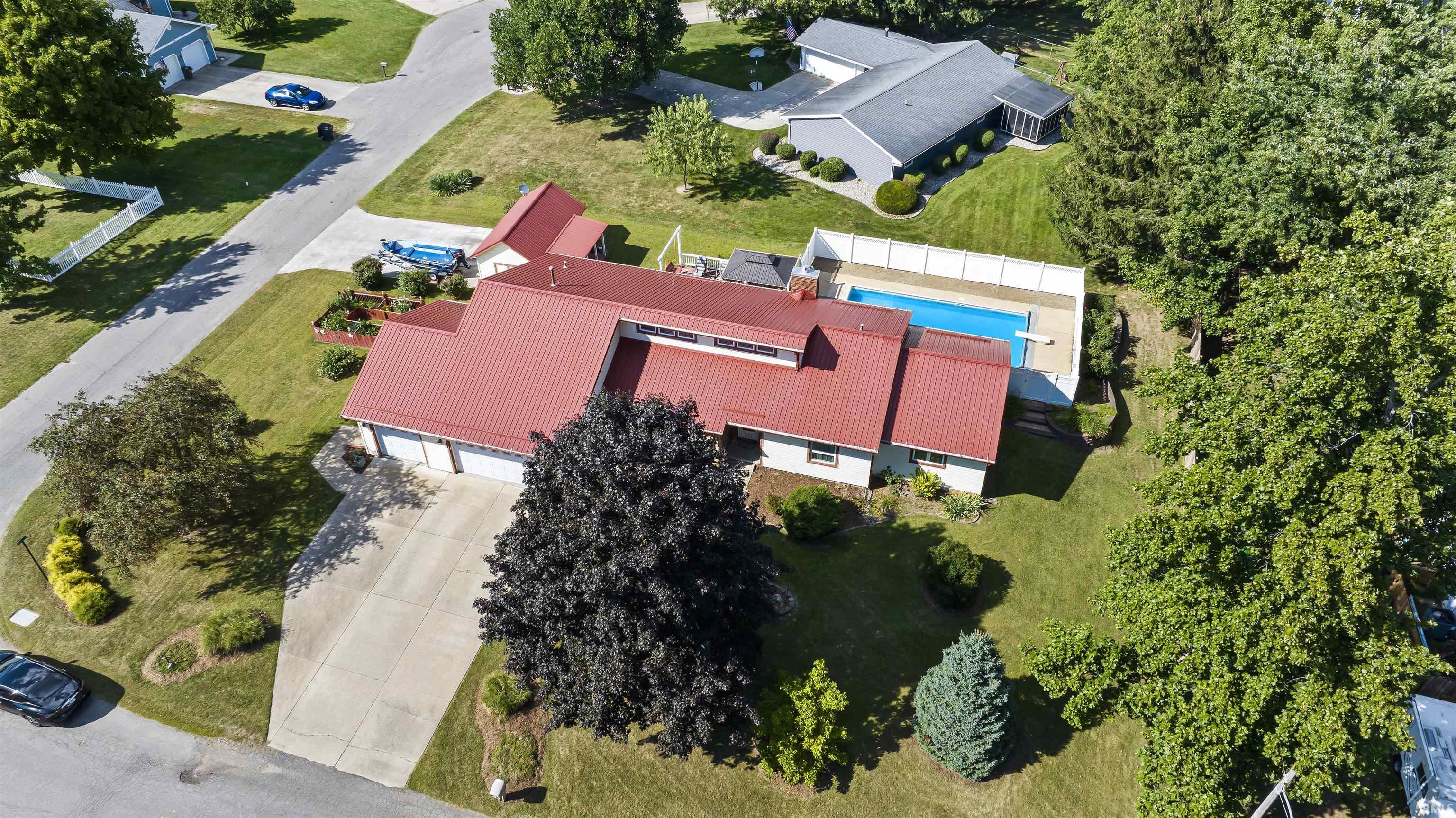 Photo 2 of 710 E Boydston Mill Drive