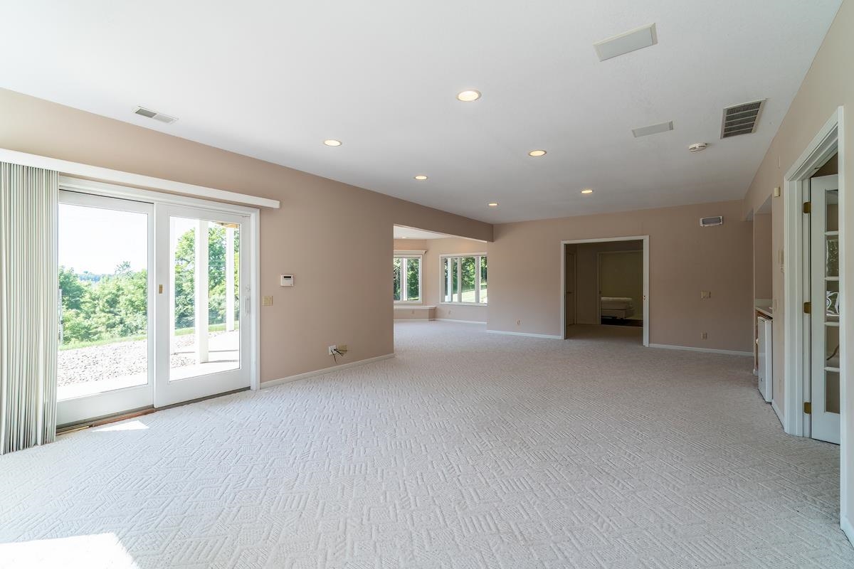 Photo 10 of 1000 N 330 W