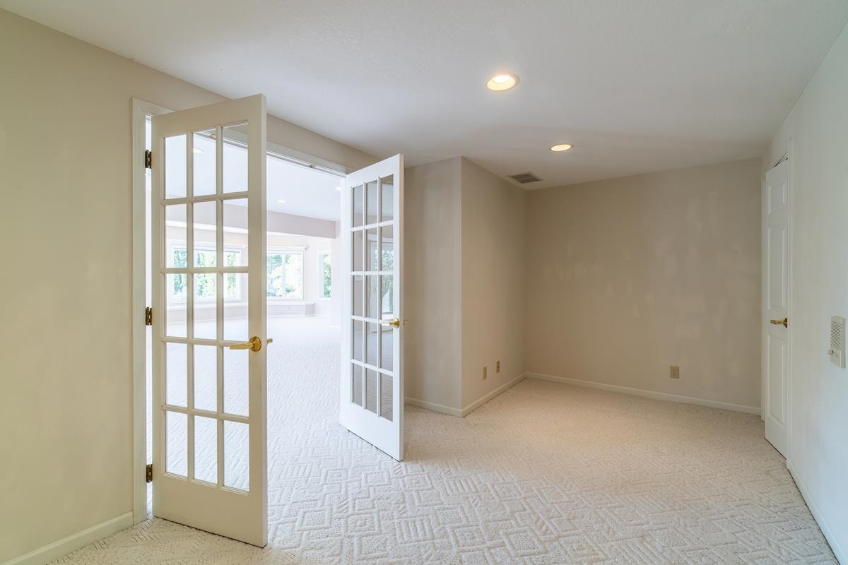 Photo 27 of 1000 N 330 W