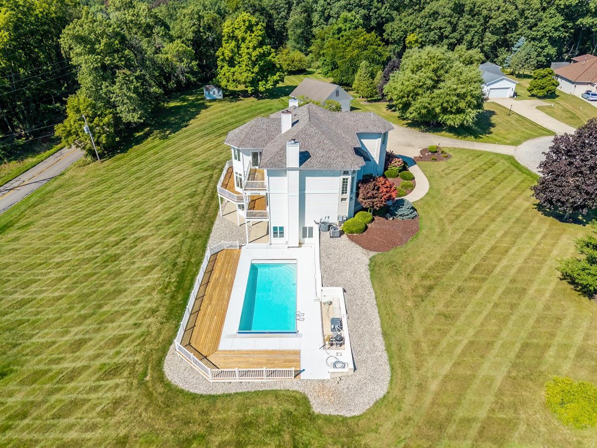 Photo 33 of 1000 N 330 W