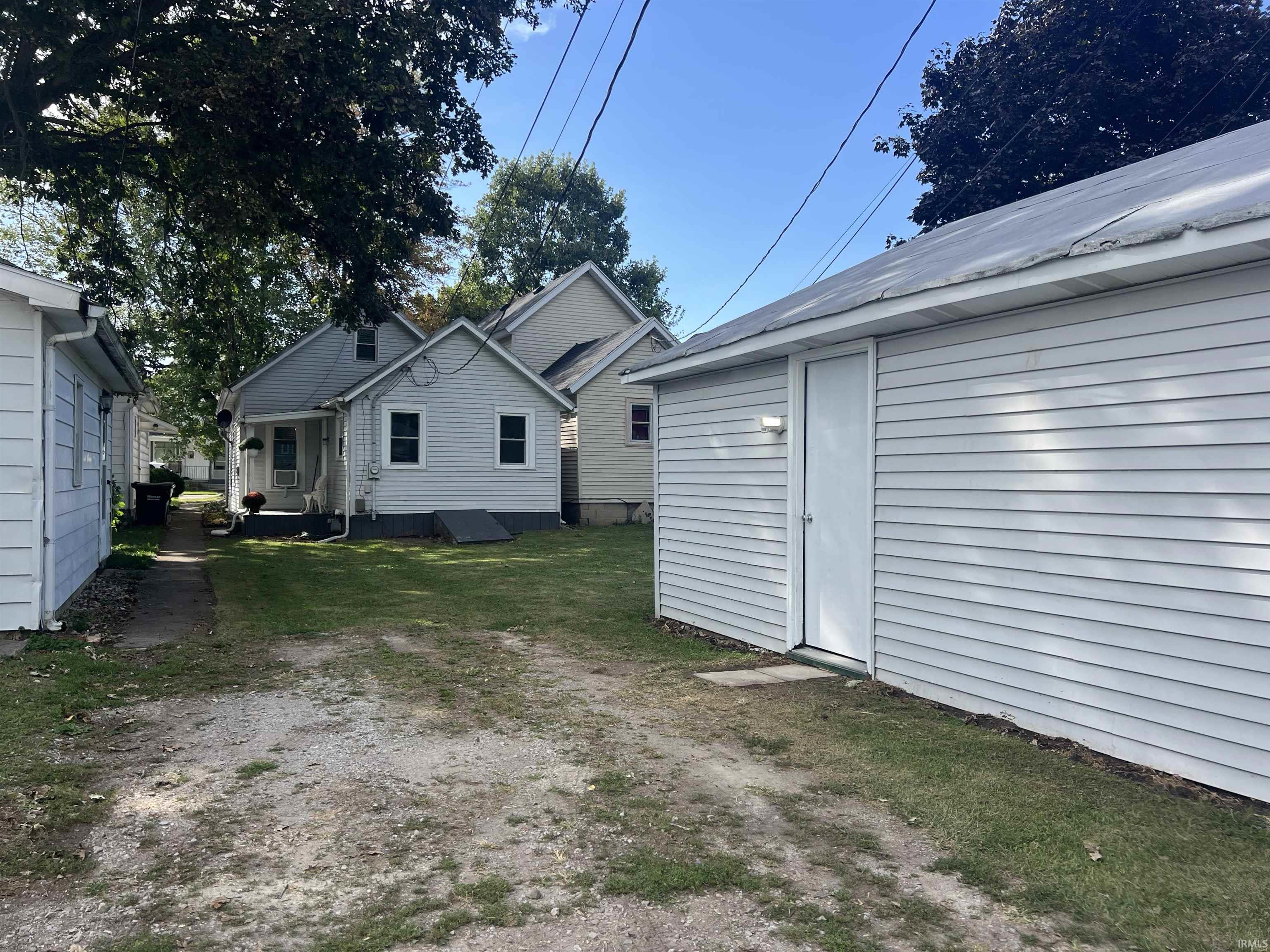 Photo 3 of 217 S Johnson Street