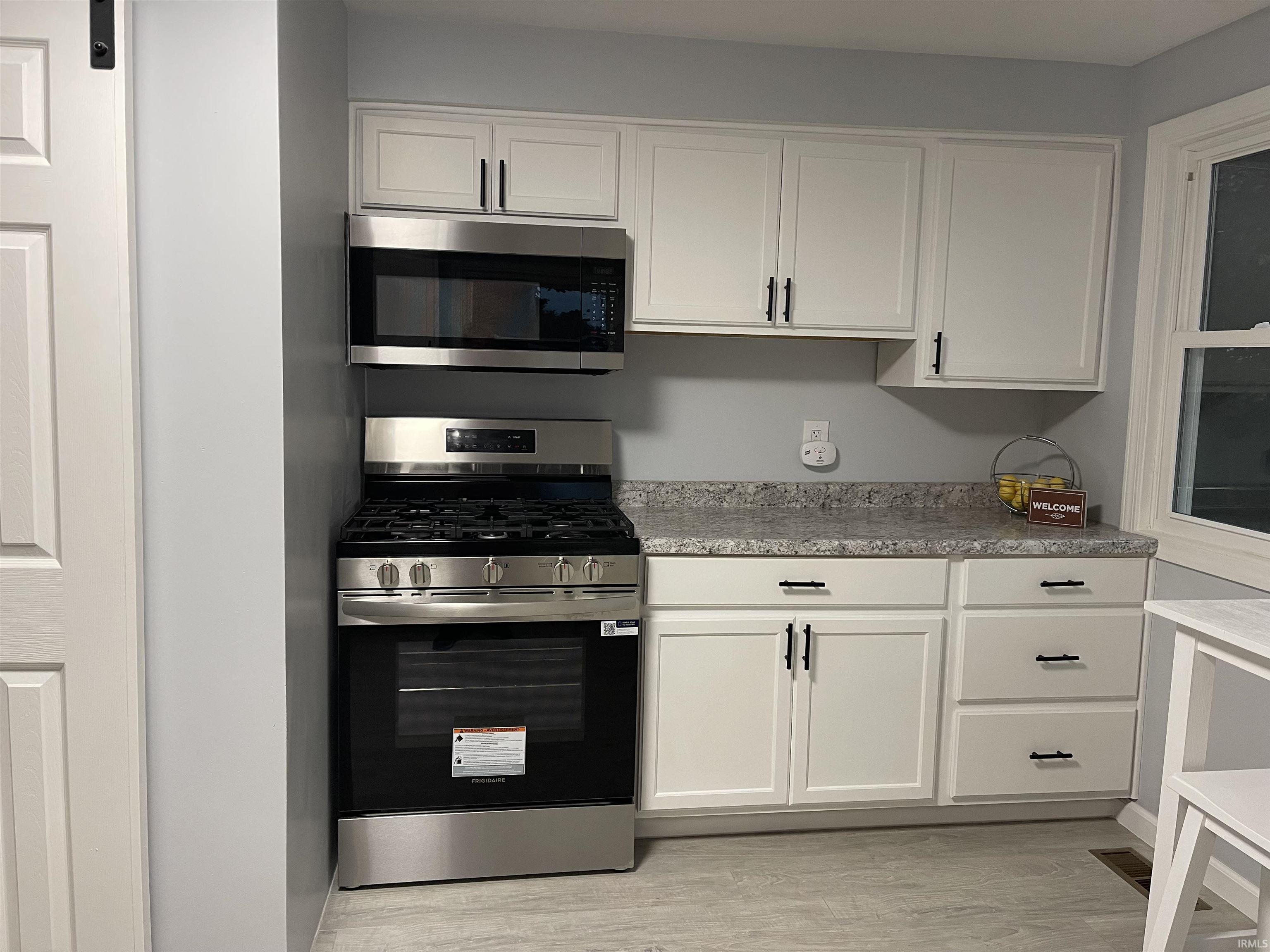 Photo 6 of 217 S Johnson Street