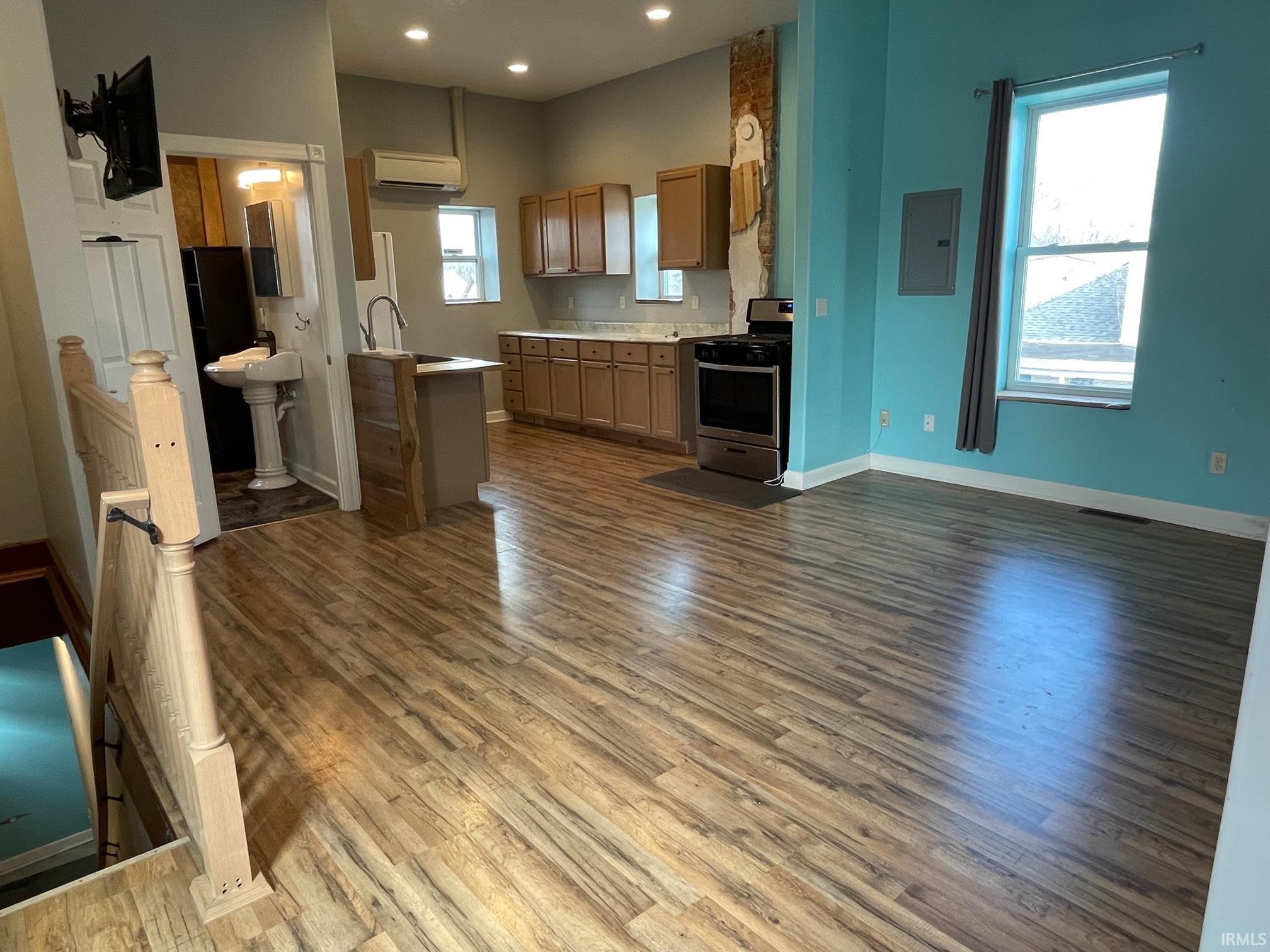 Photo 0 of 1202 W Main Street