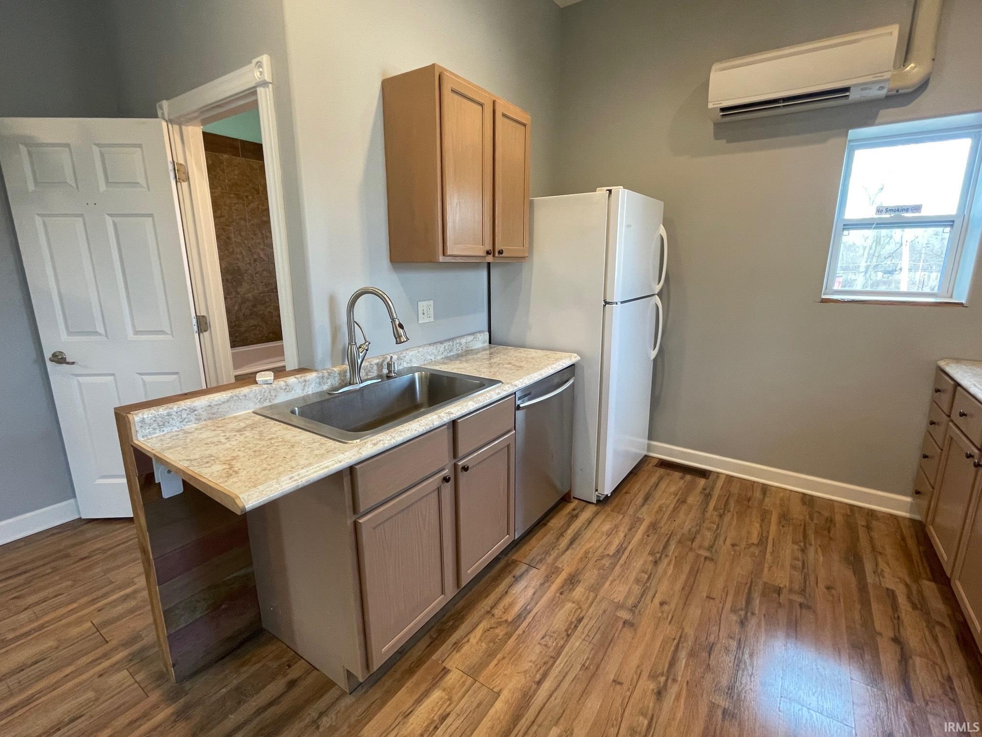 Photo 7 of 1202 W Main Street